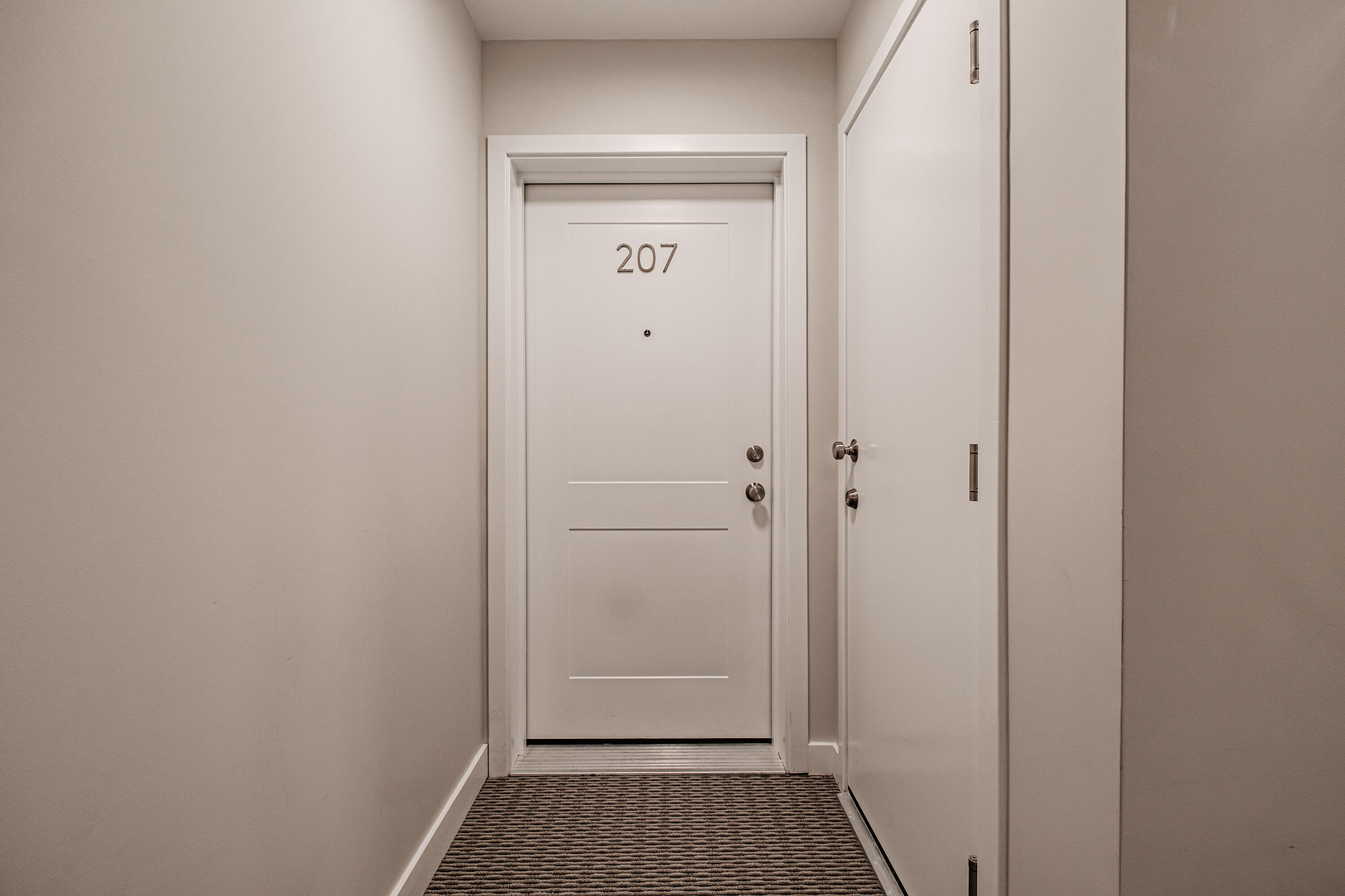28 Pacer Way, 207