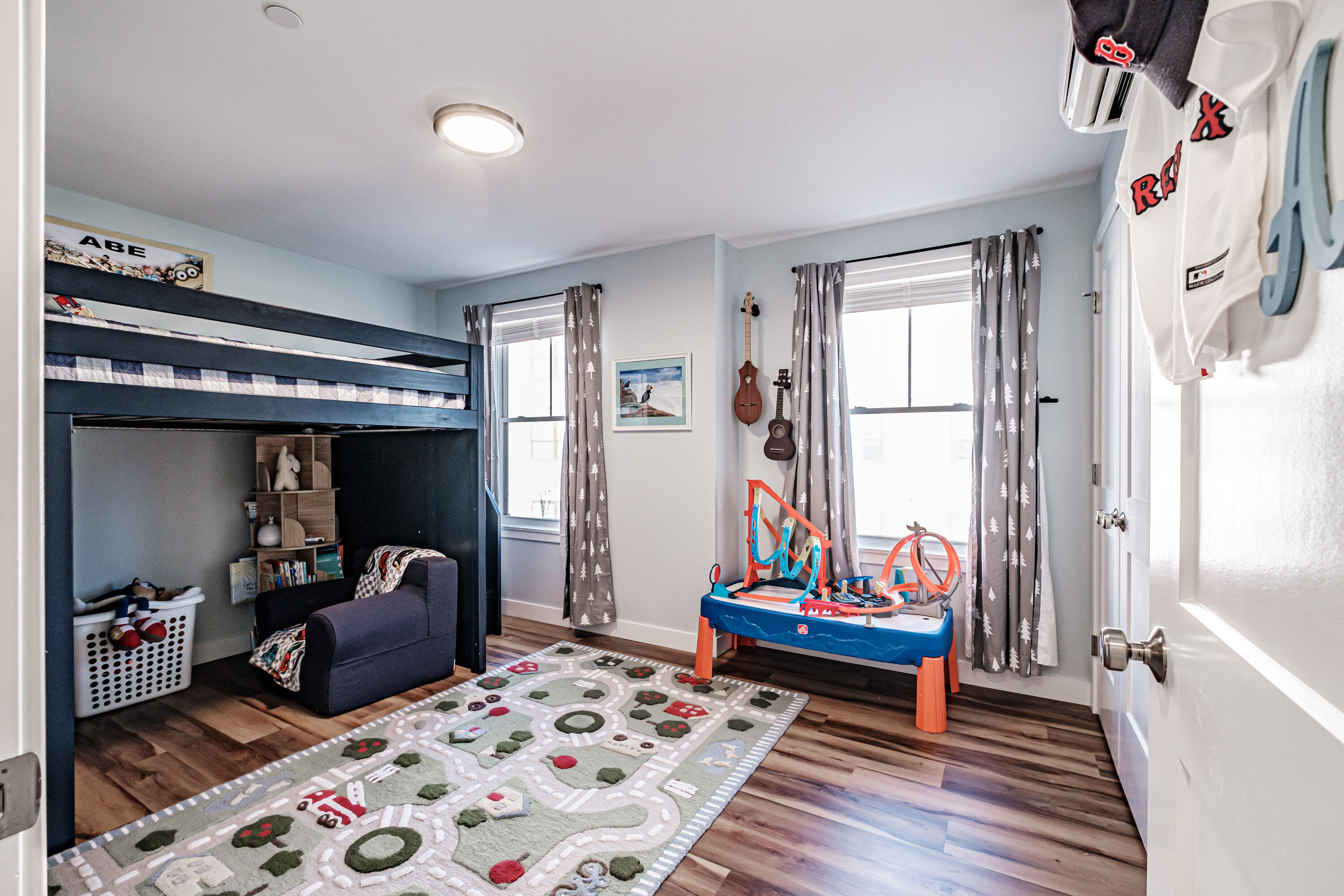28 Pacer Way, 207