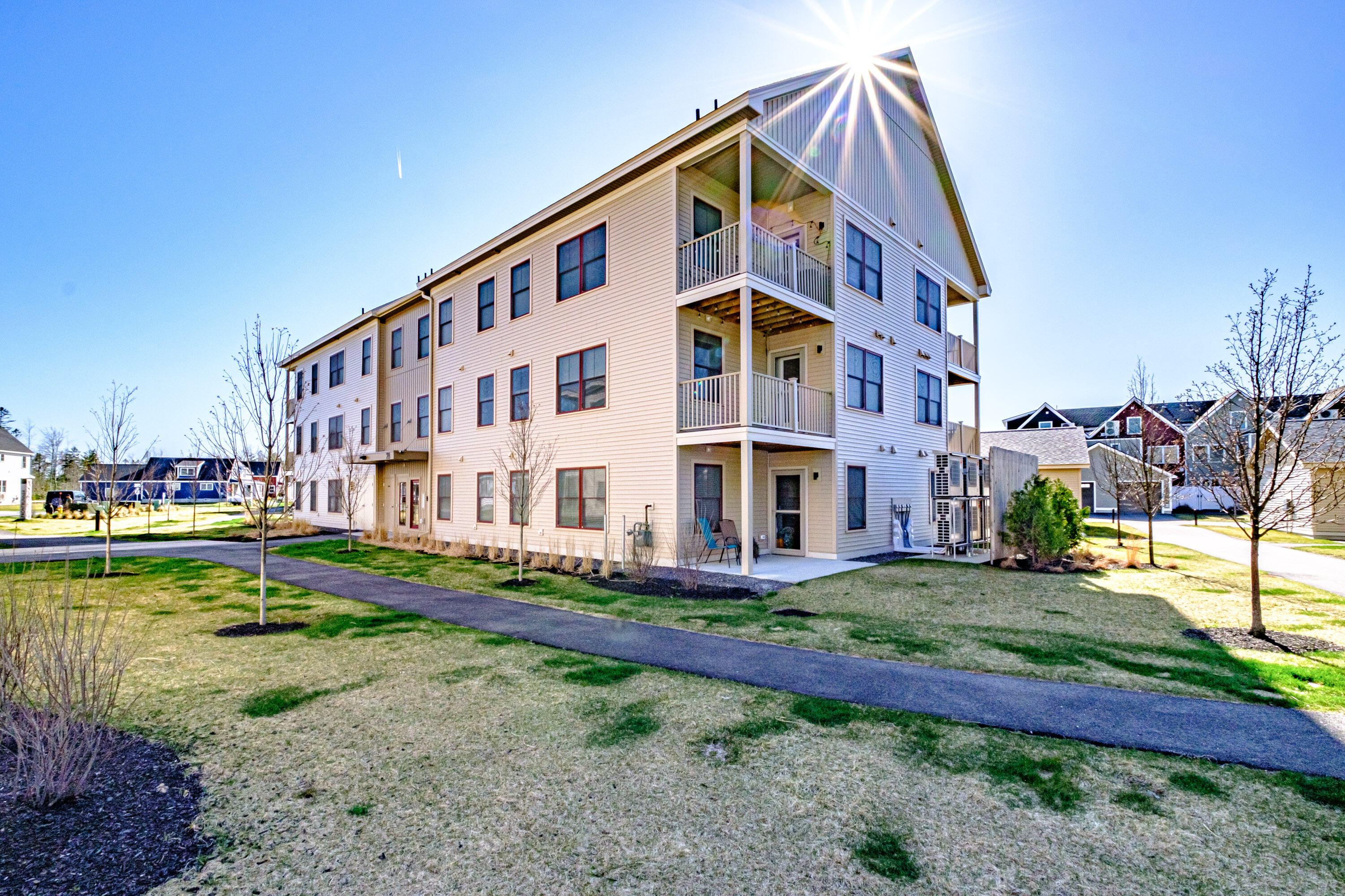 28 Pacer Way, 207