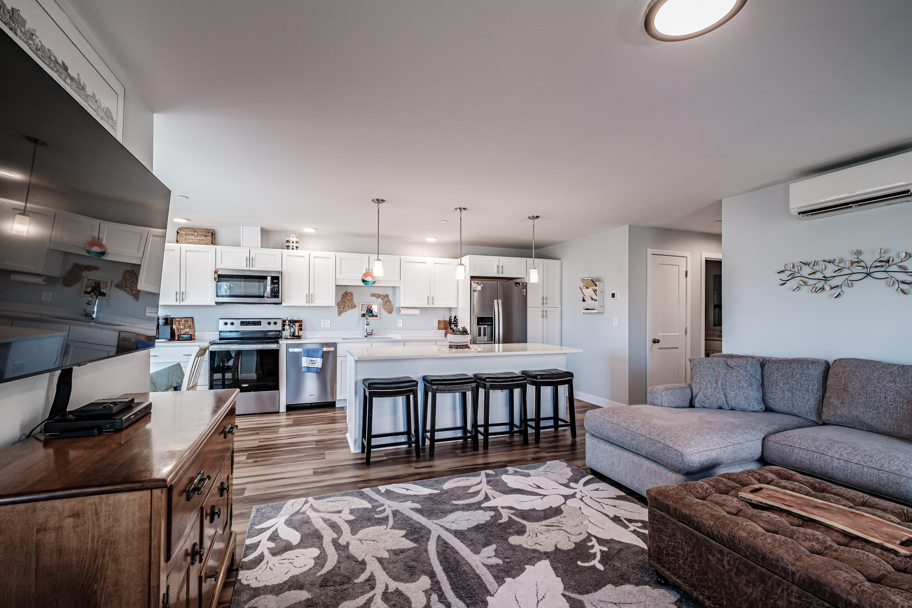28 Pacer Way, 207