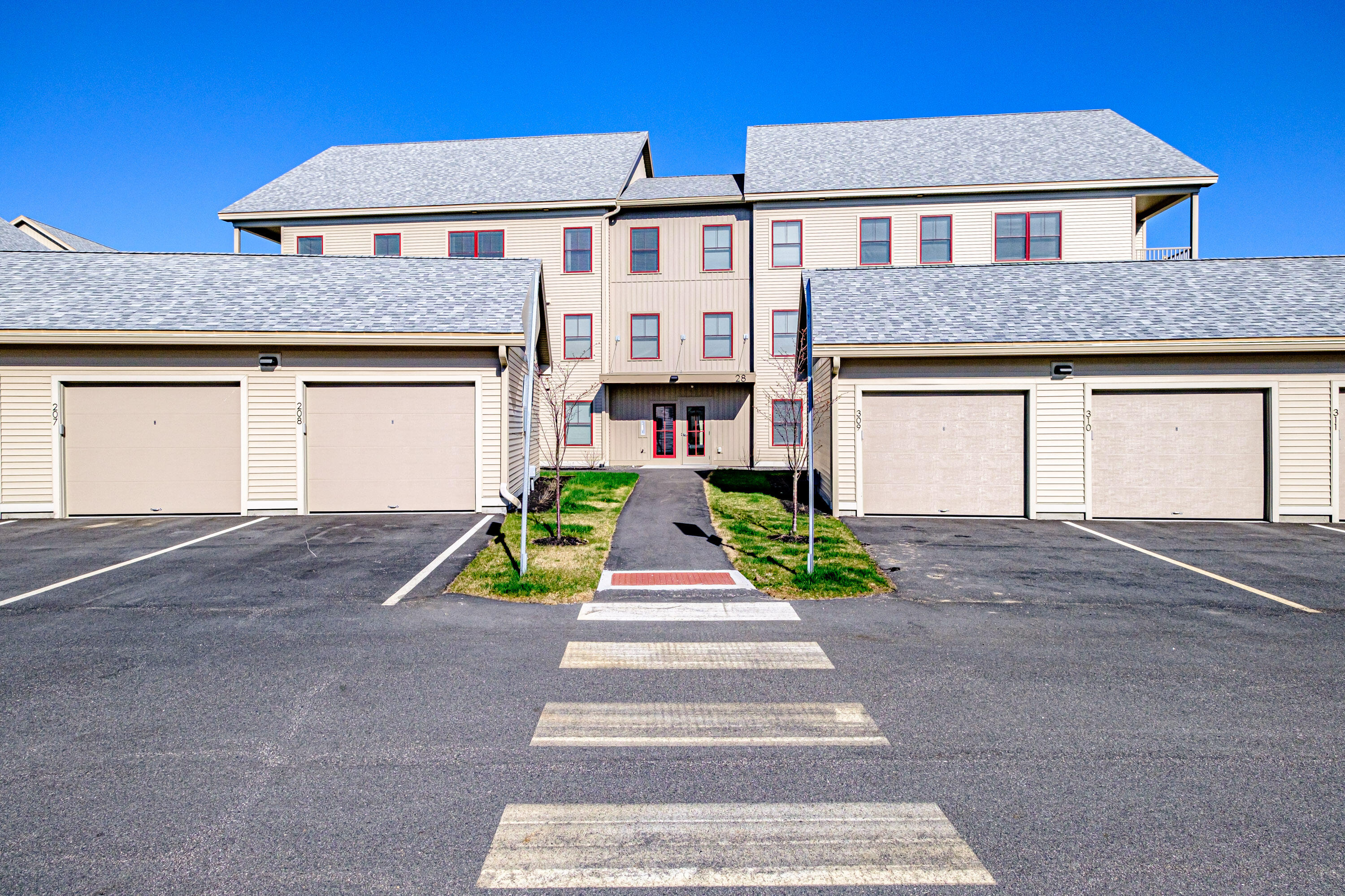 28 Pacer Way, 207