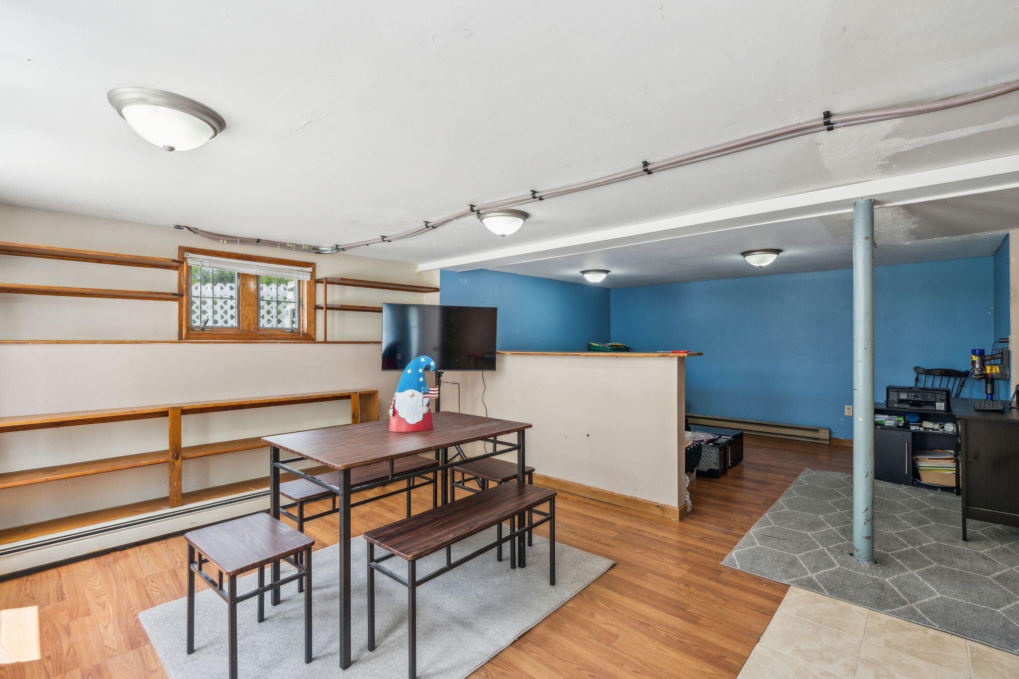6 Woodside Drive