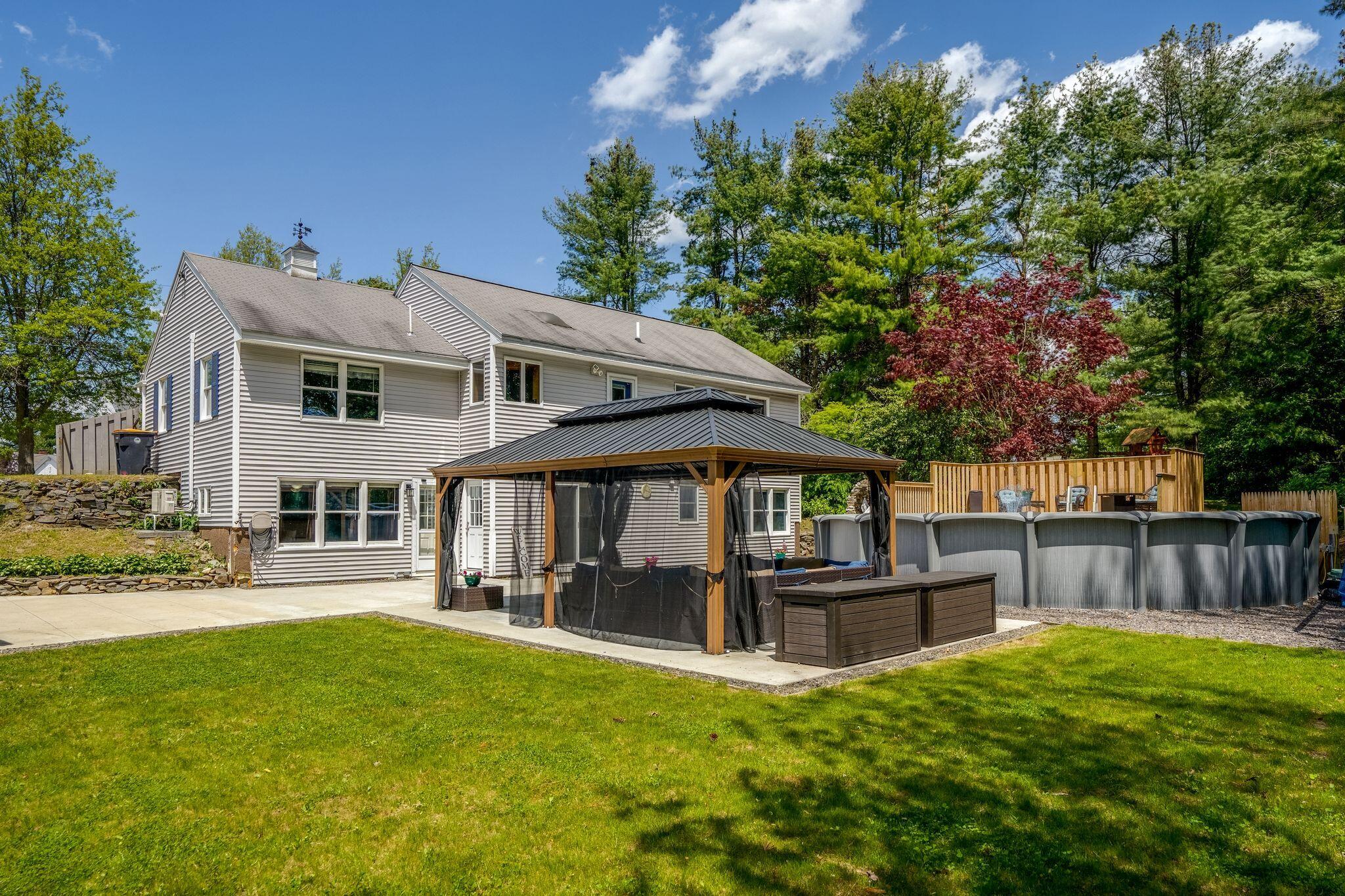 6 Woodside Drive