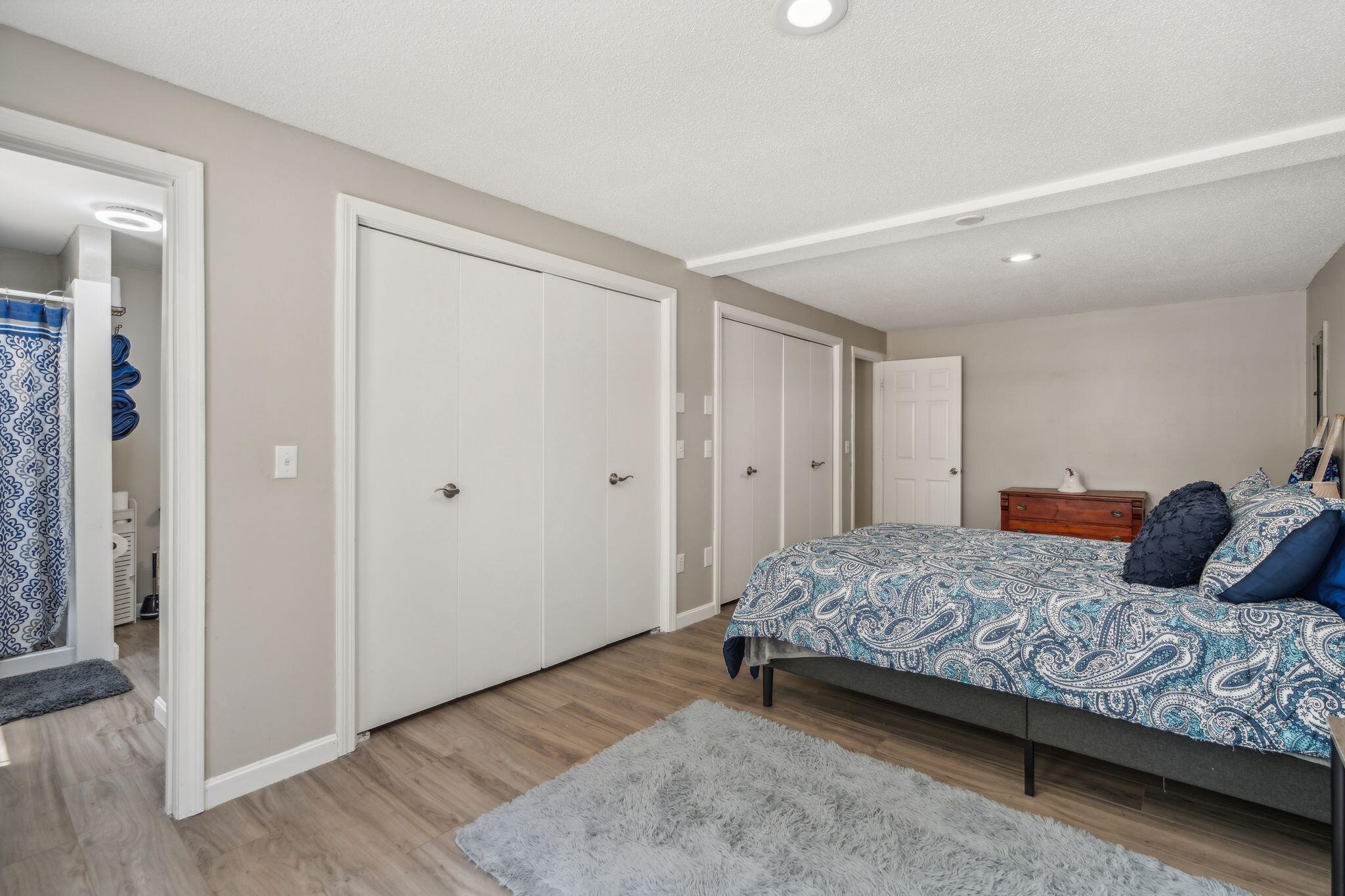 6 Woodside Drive
