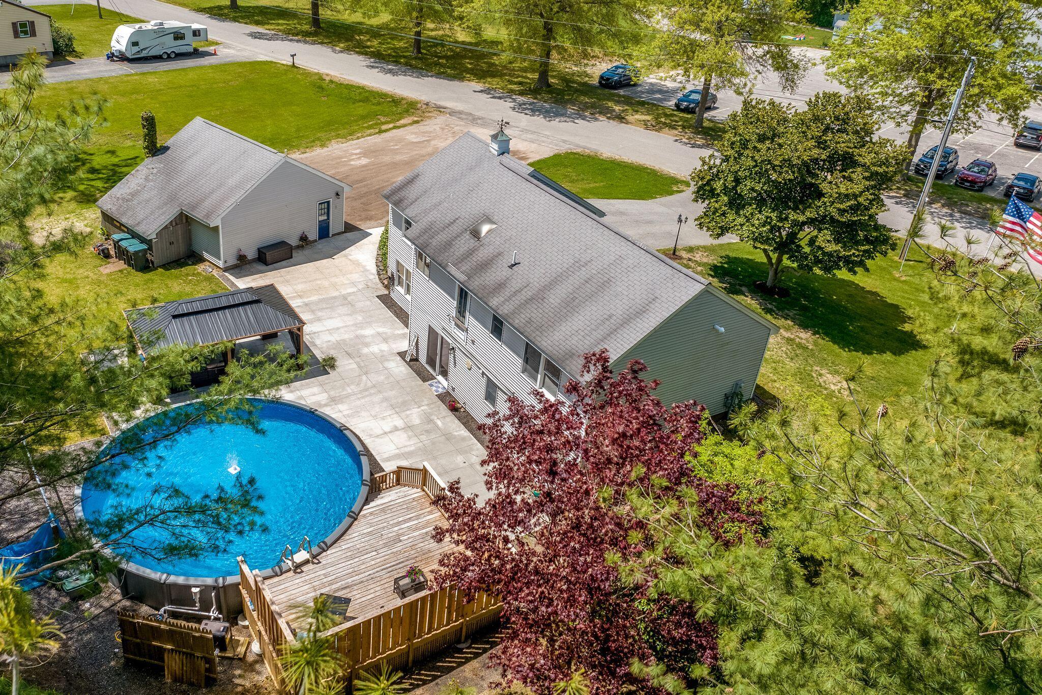 6 Woodside Drive