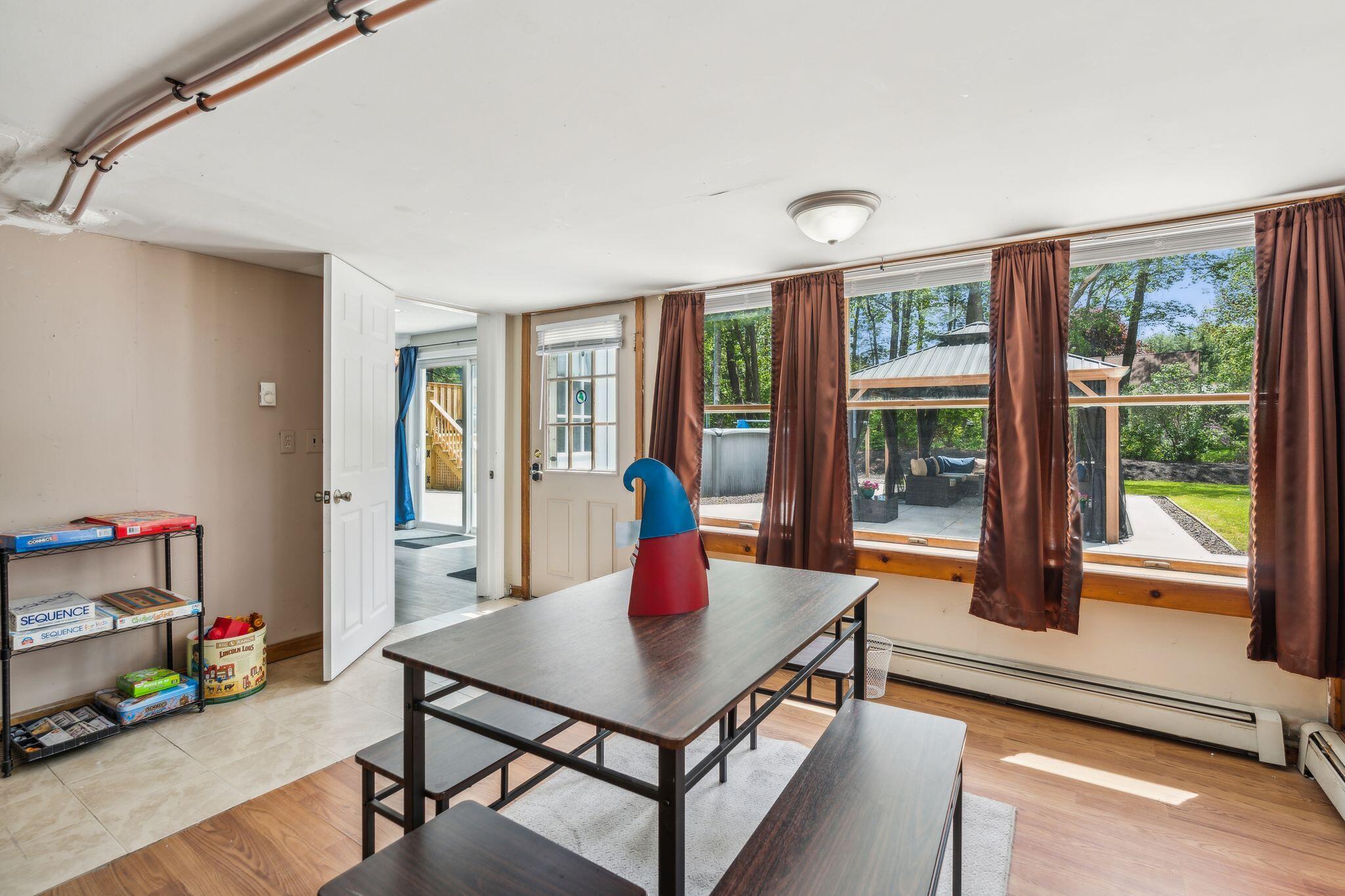 6 Woodside Drive