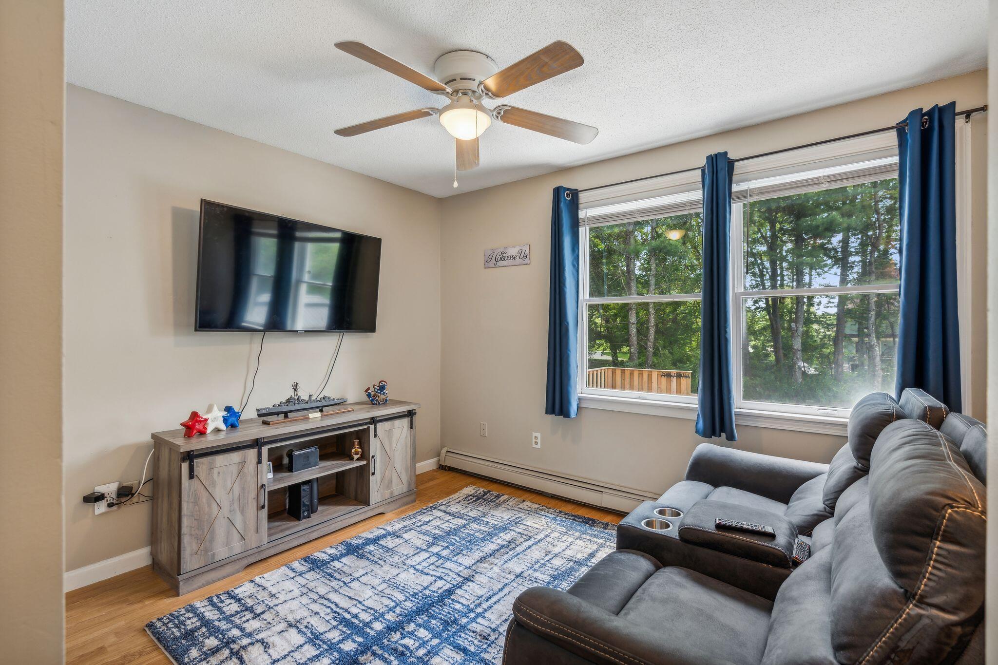 6 Woodside Drive