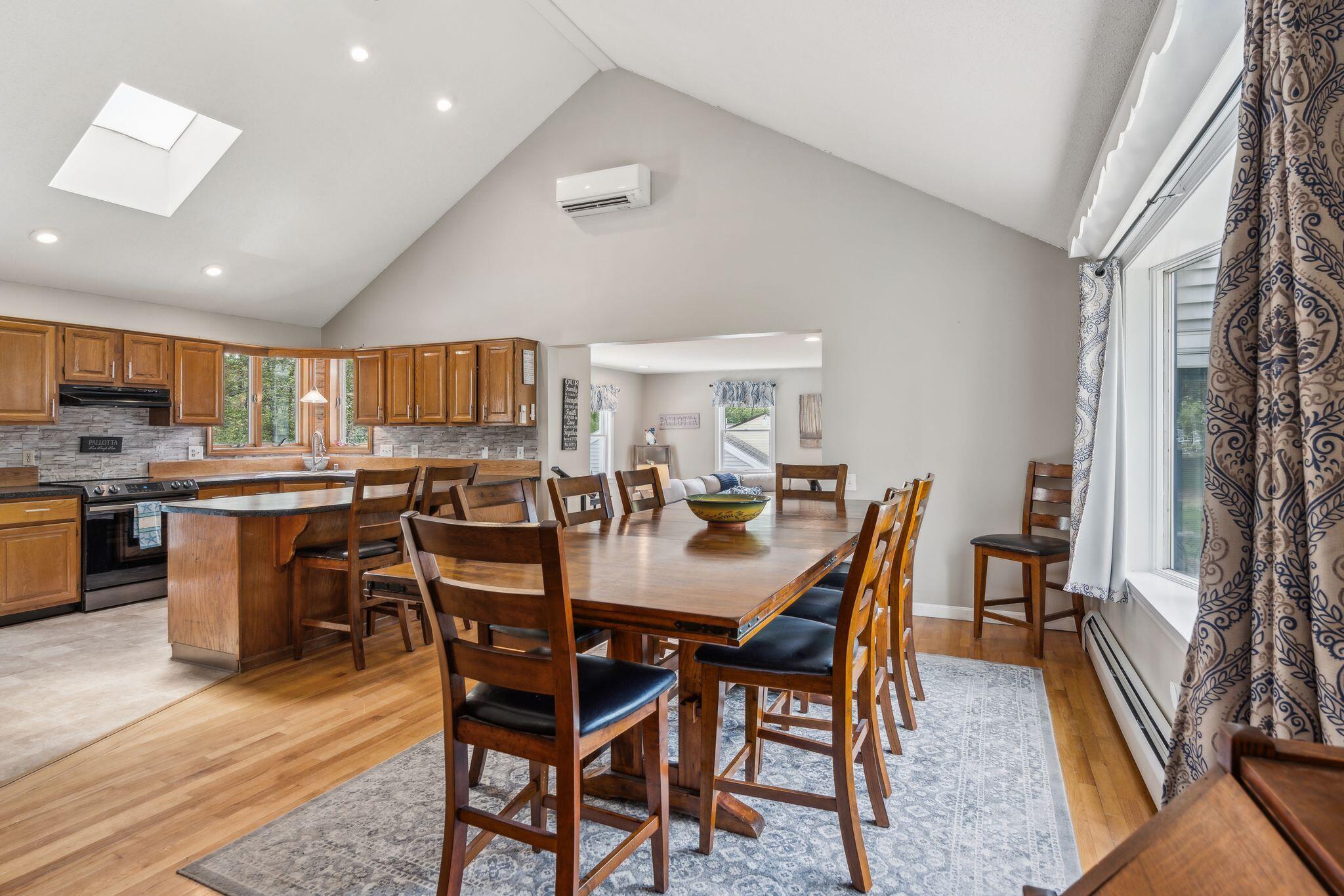 6 Woodside Drive