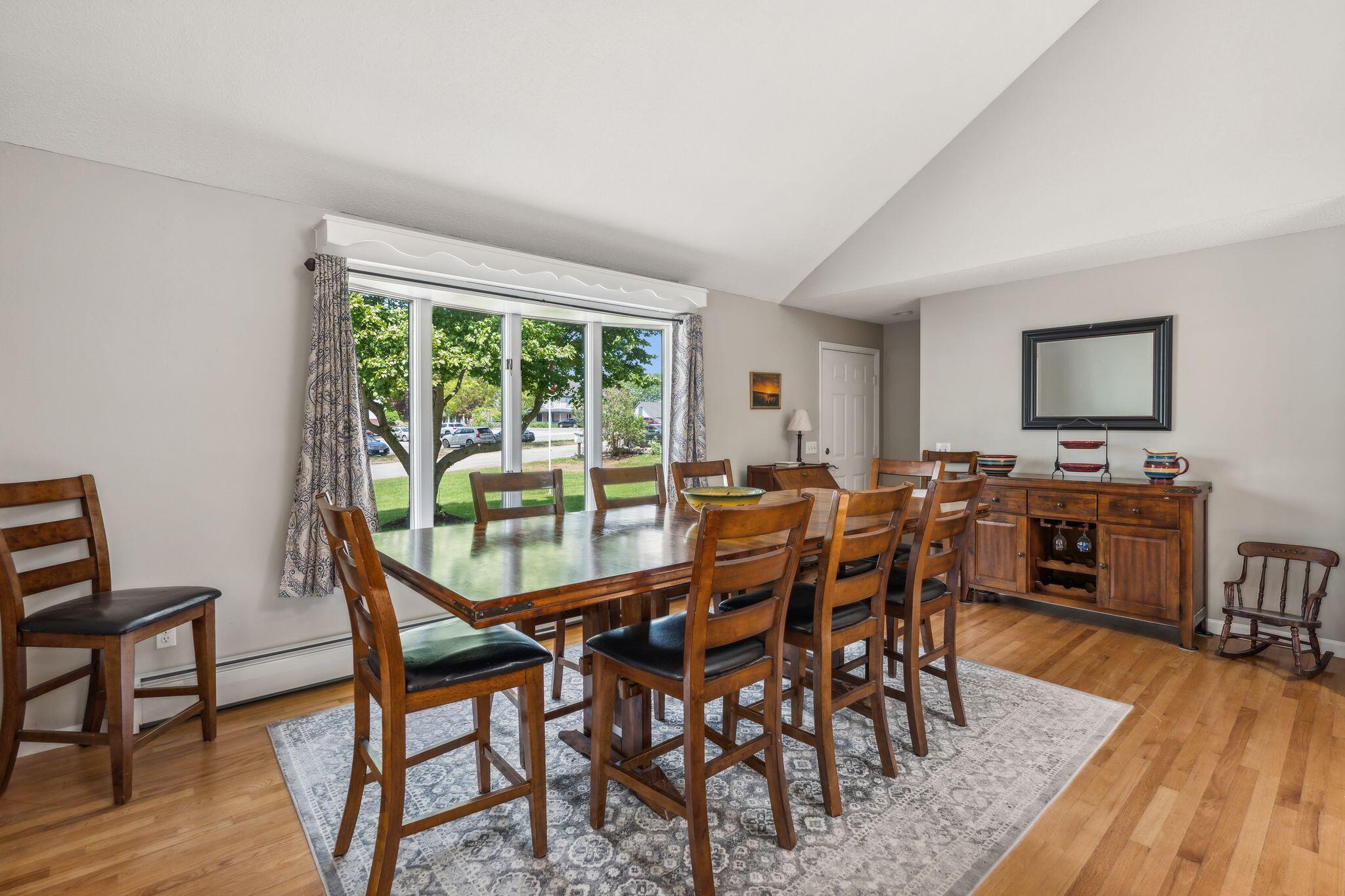 6 Woodside Drive