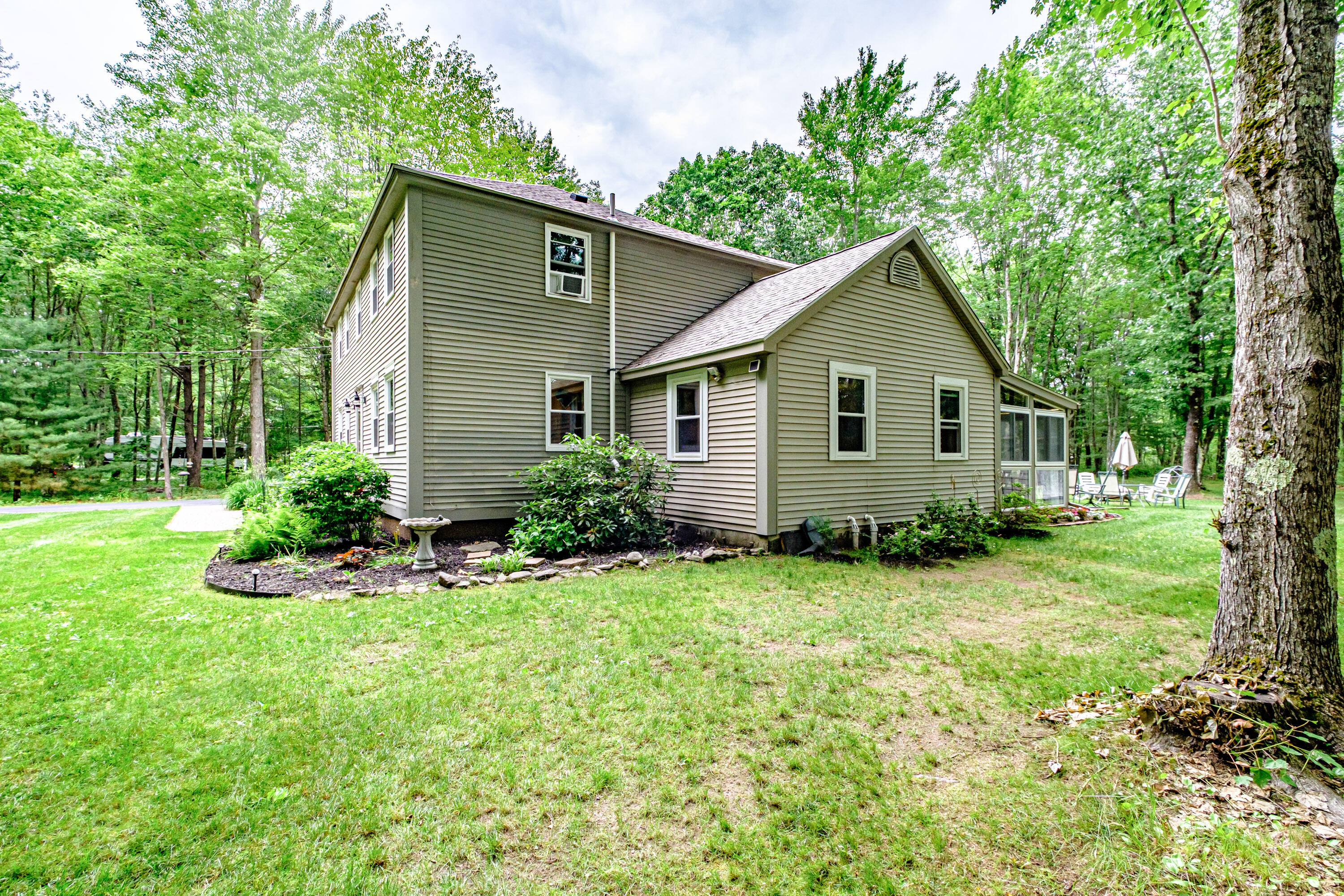 35 Middle Road