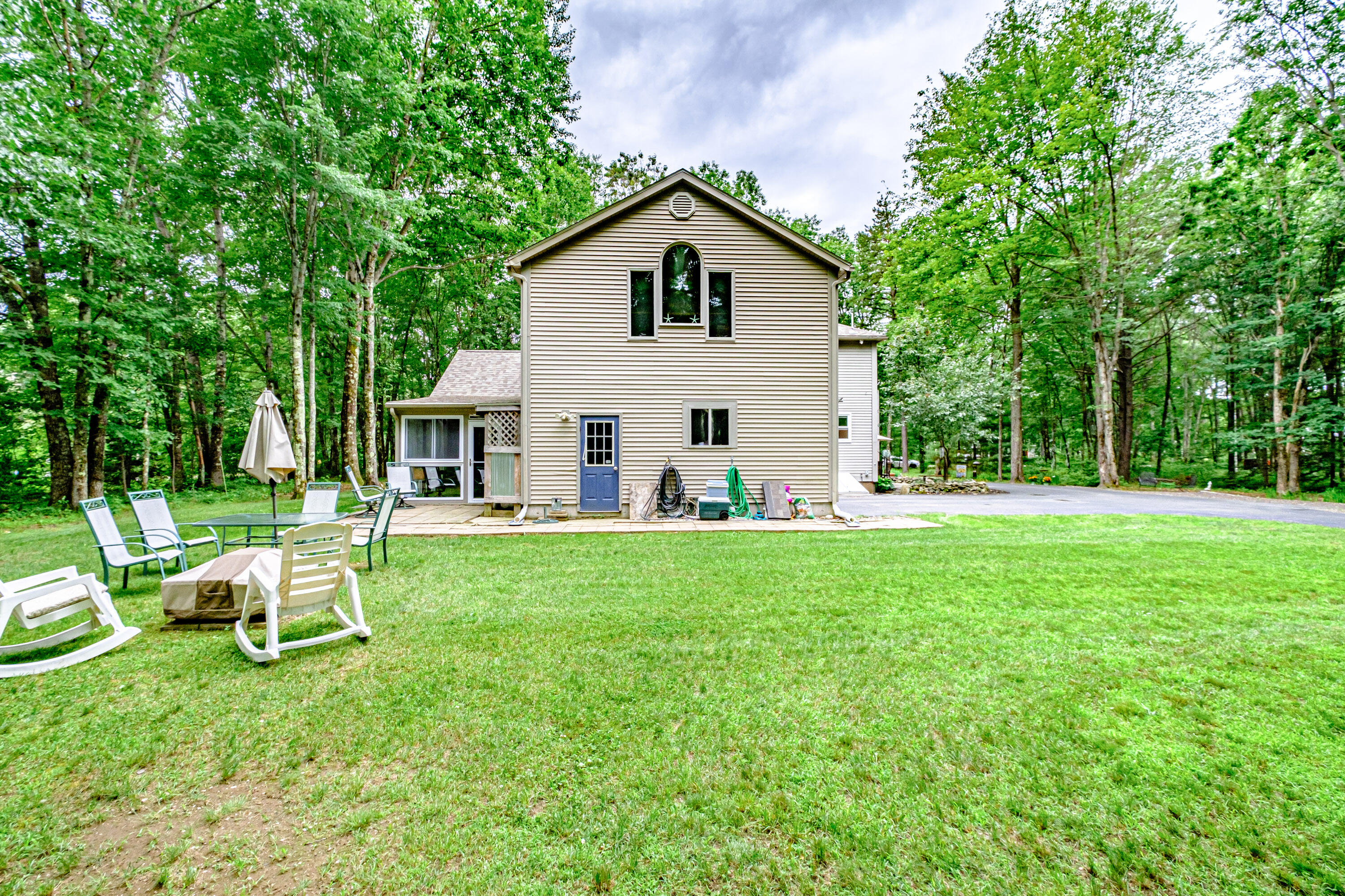 35 Middle Road