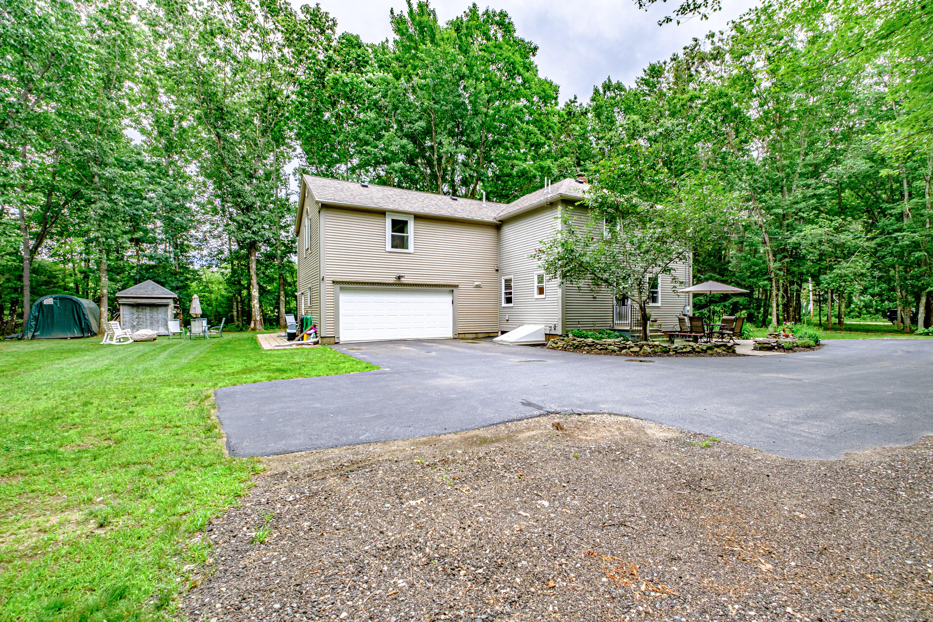 35 Middle Road