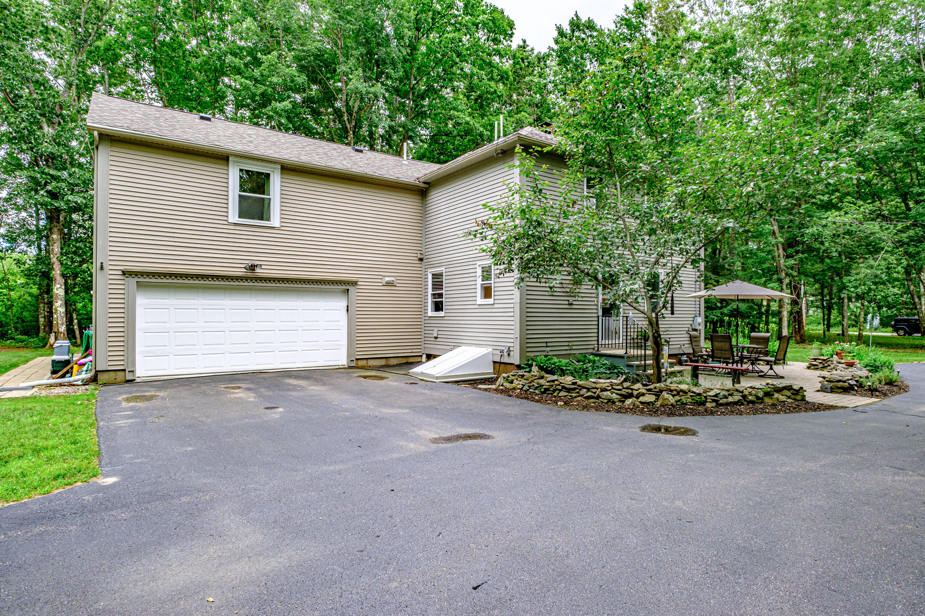 35 Middle Road