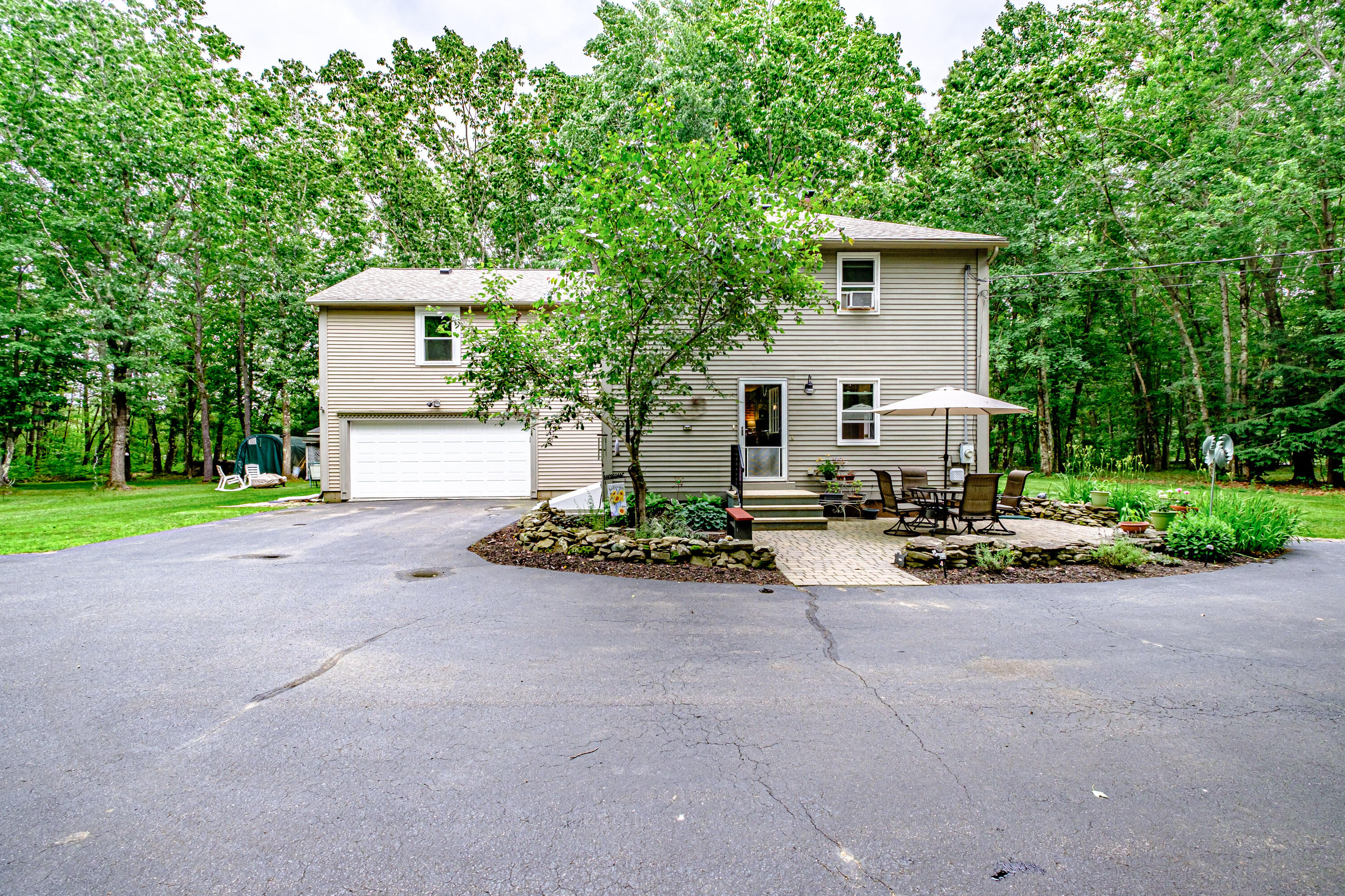 35 Middle Road