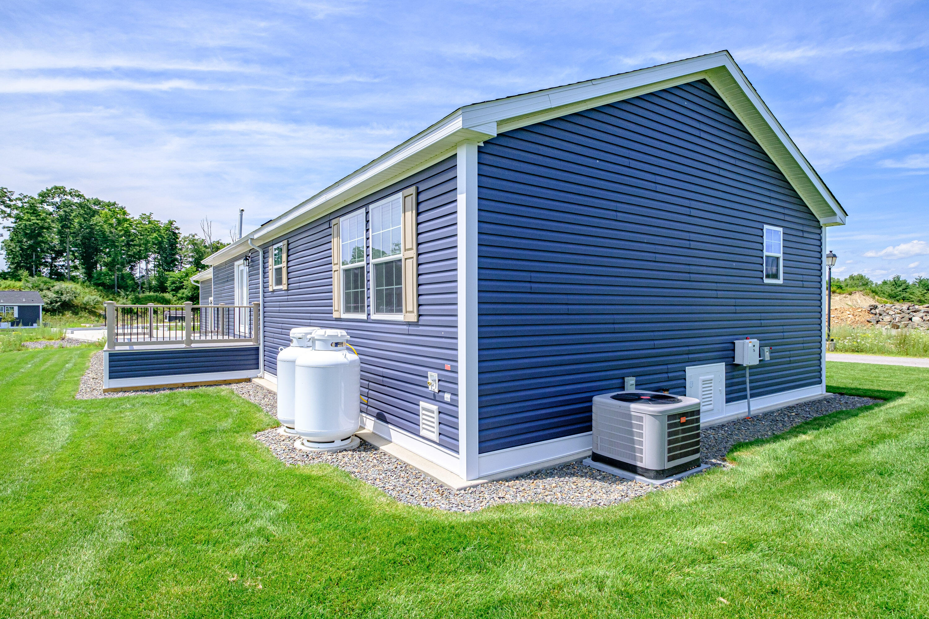 15 Colony Way