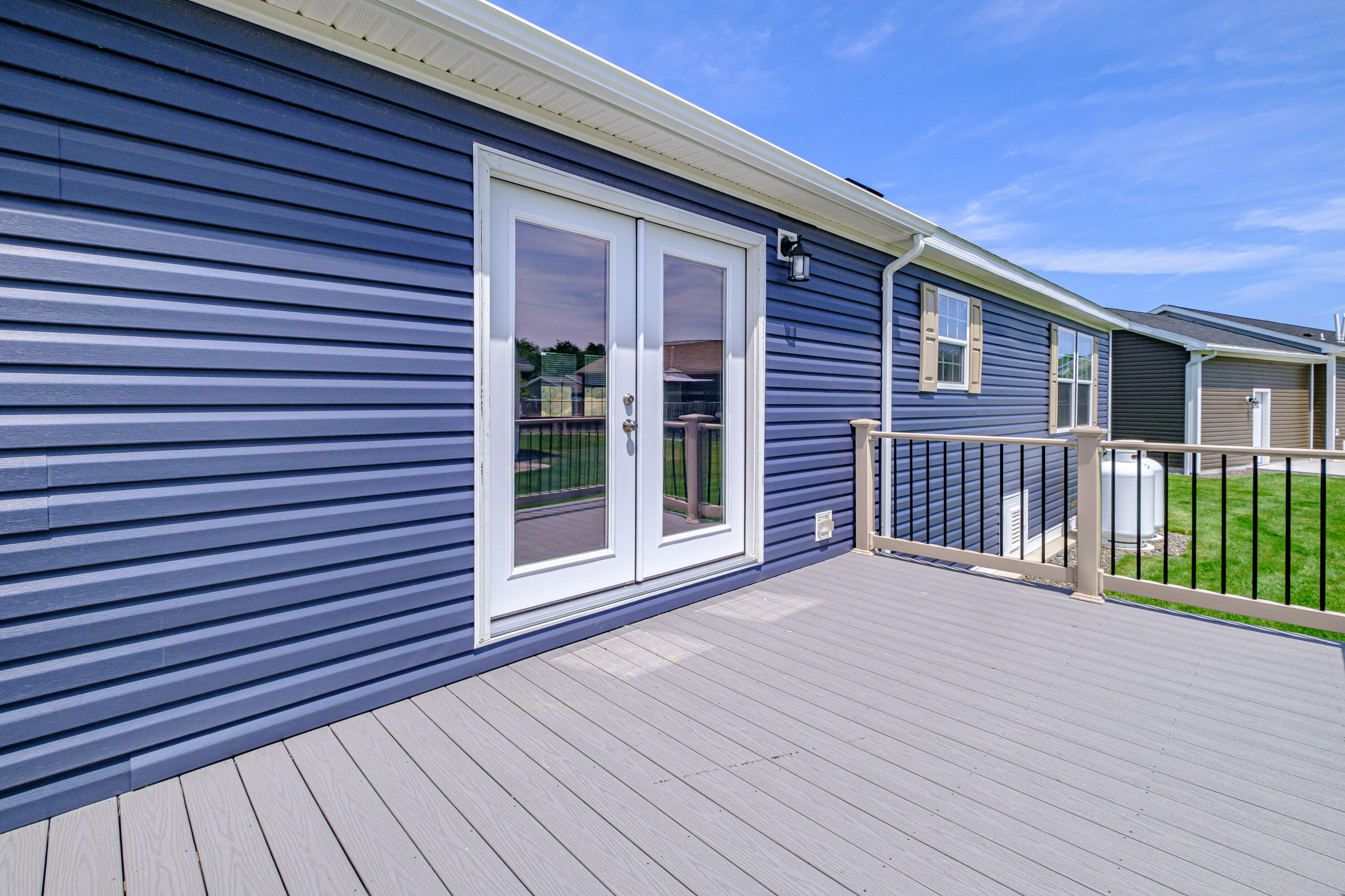 15 Colony Way