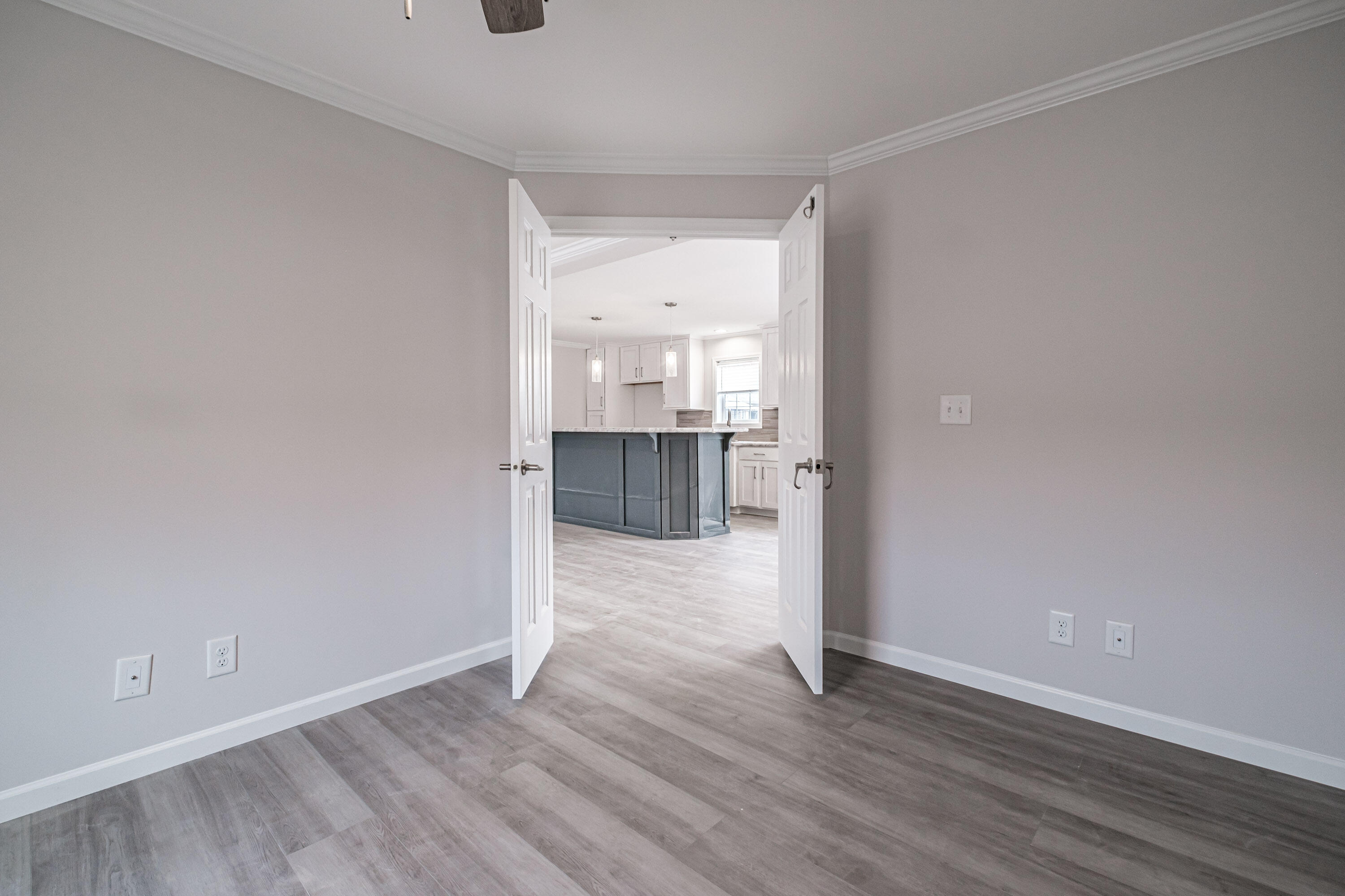 15 Colony Way