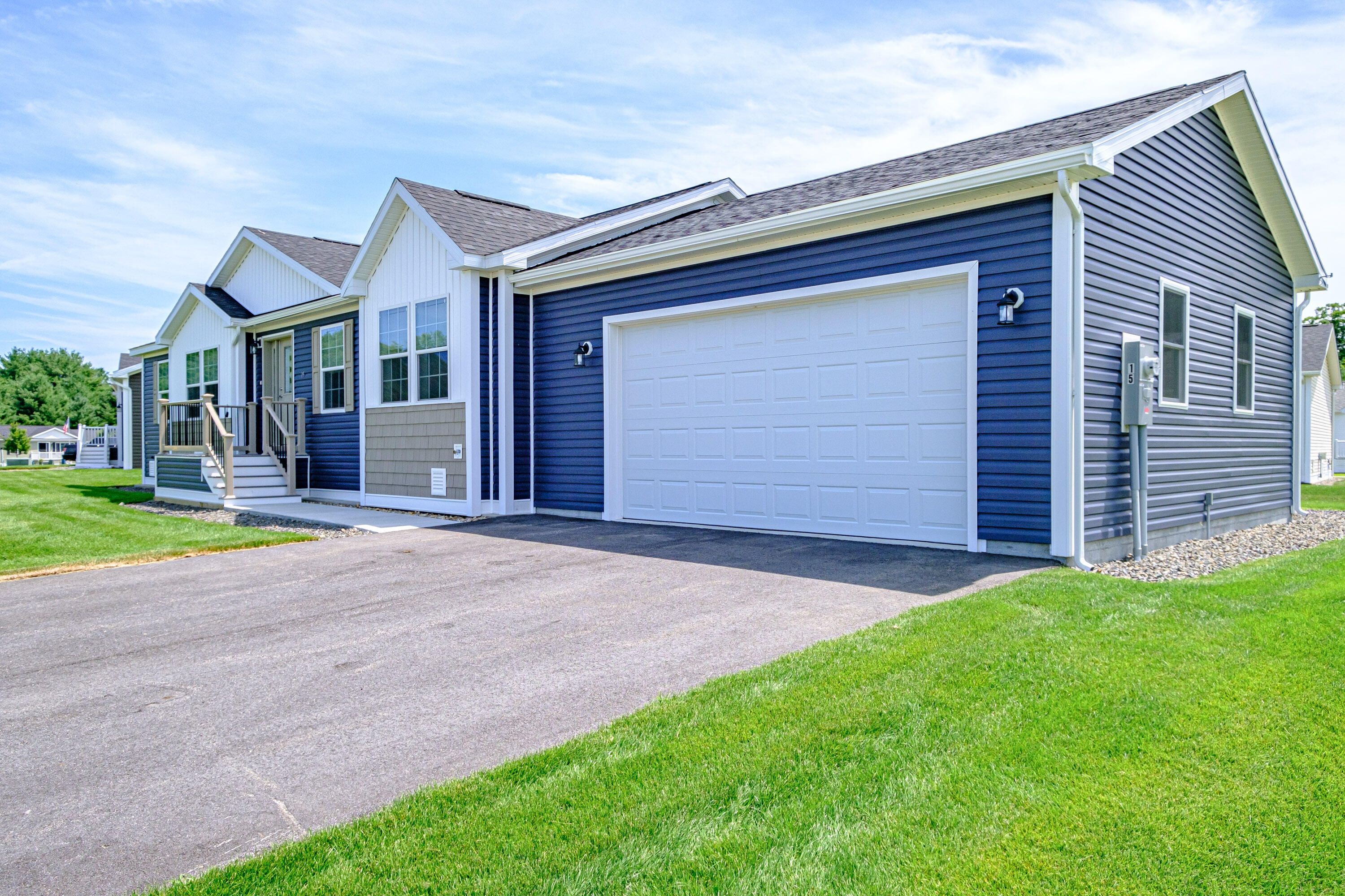 15 Colony Way