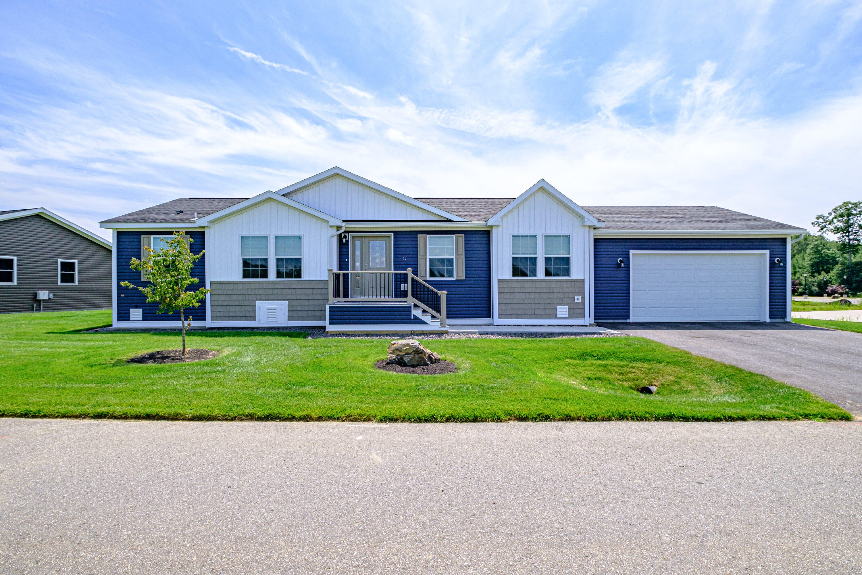 15 Colony Way