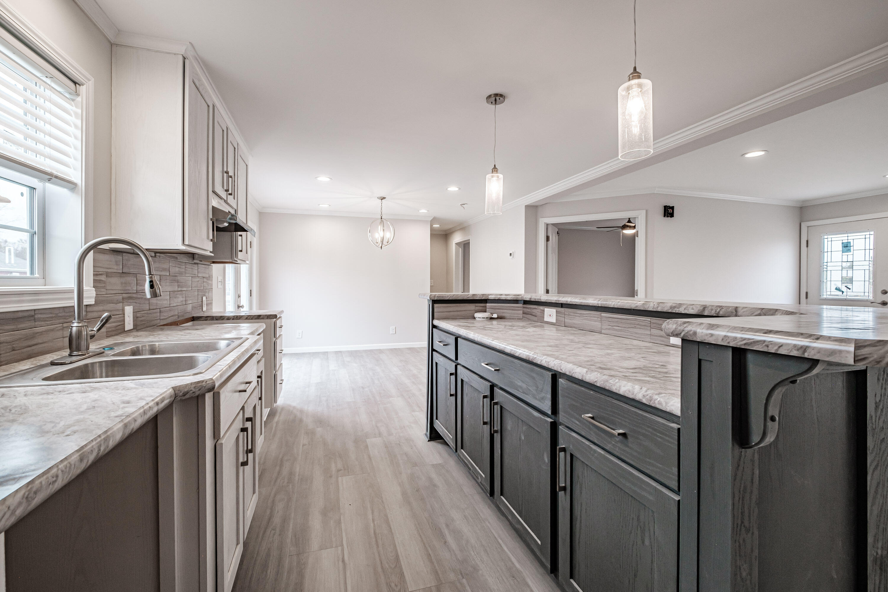 15 Colony Way