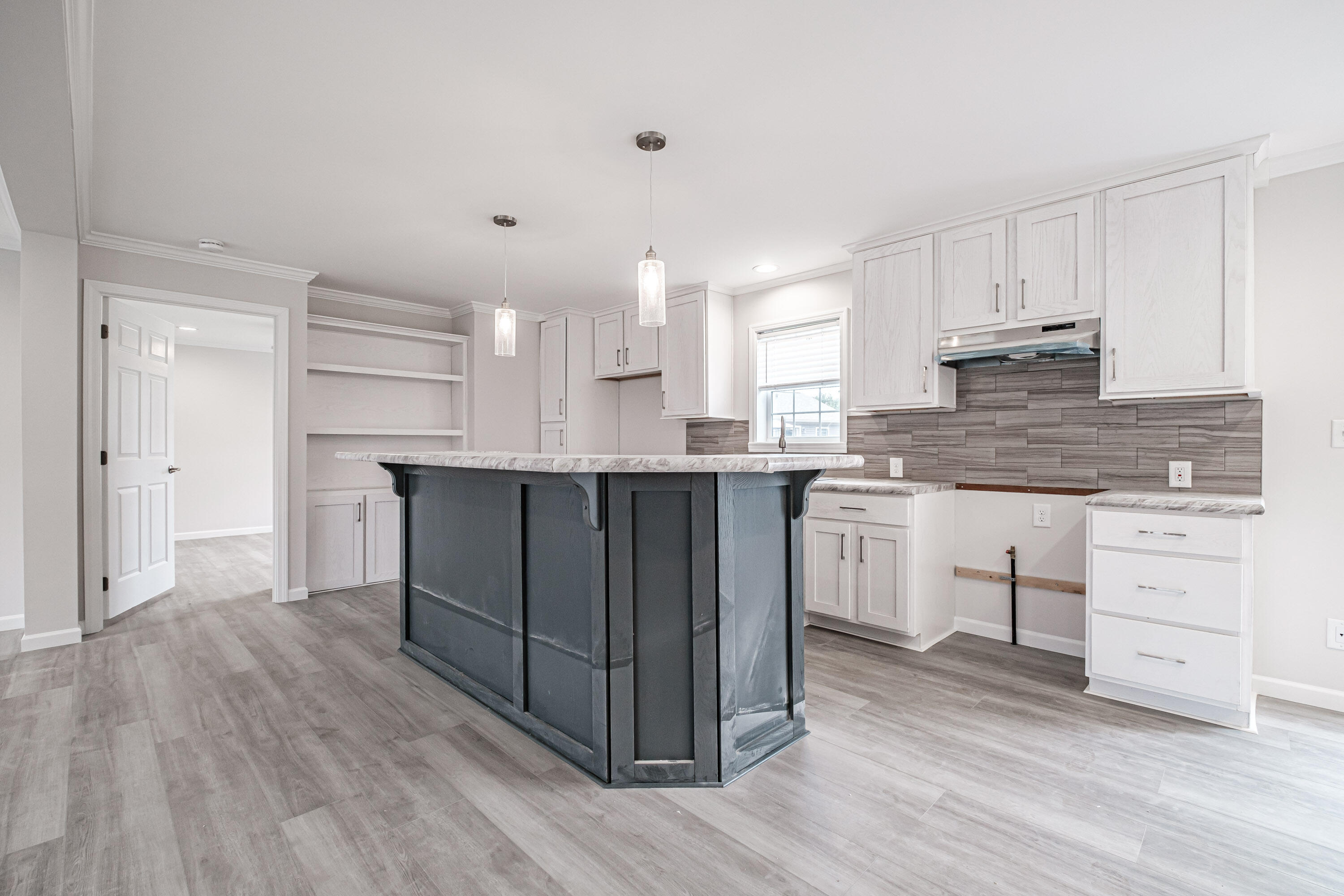 15 Colony Way