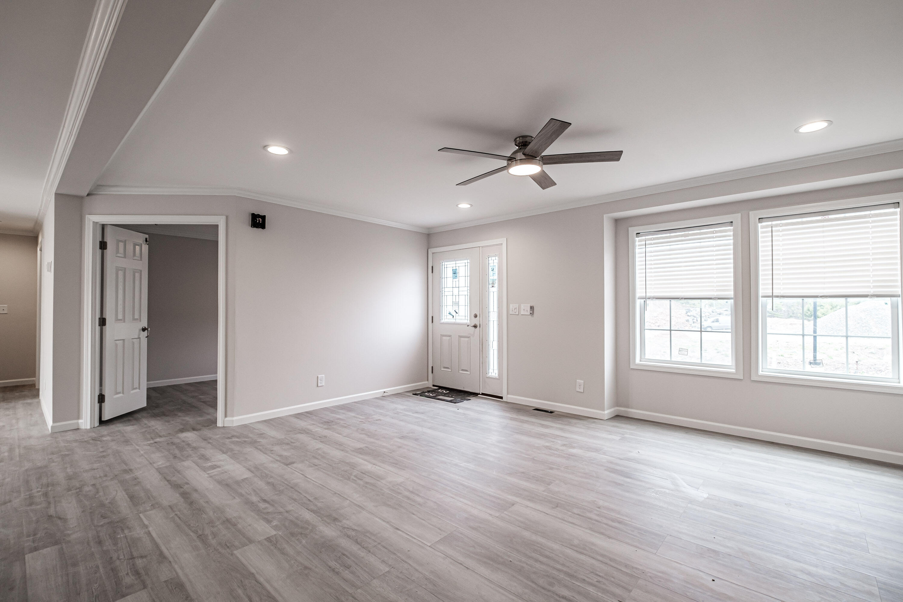15 Colony Way