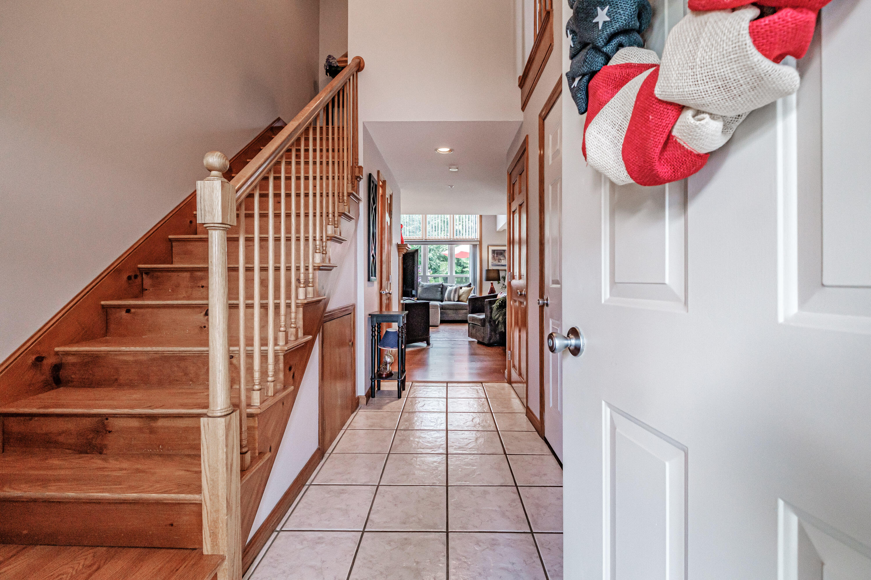39 Meadowbrook Drive, 2
