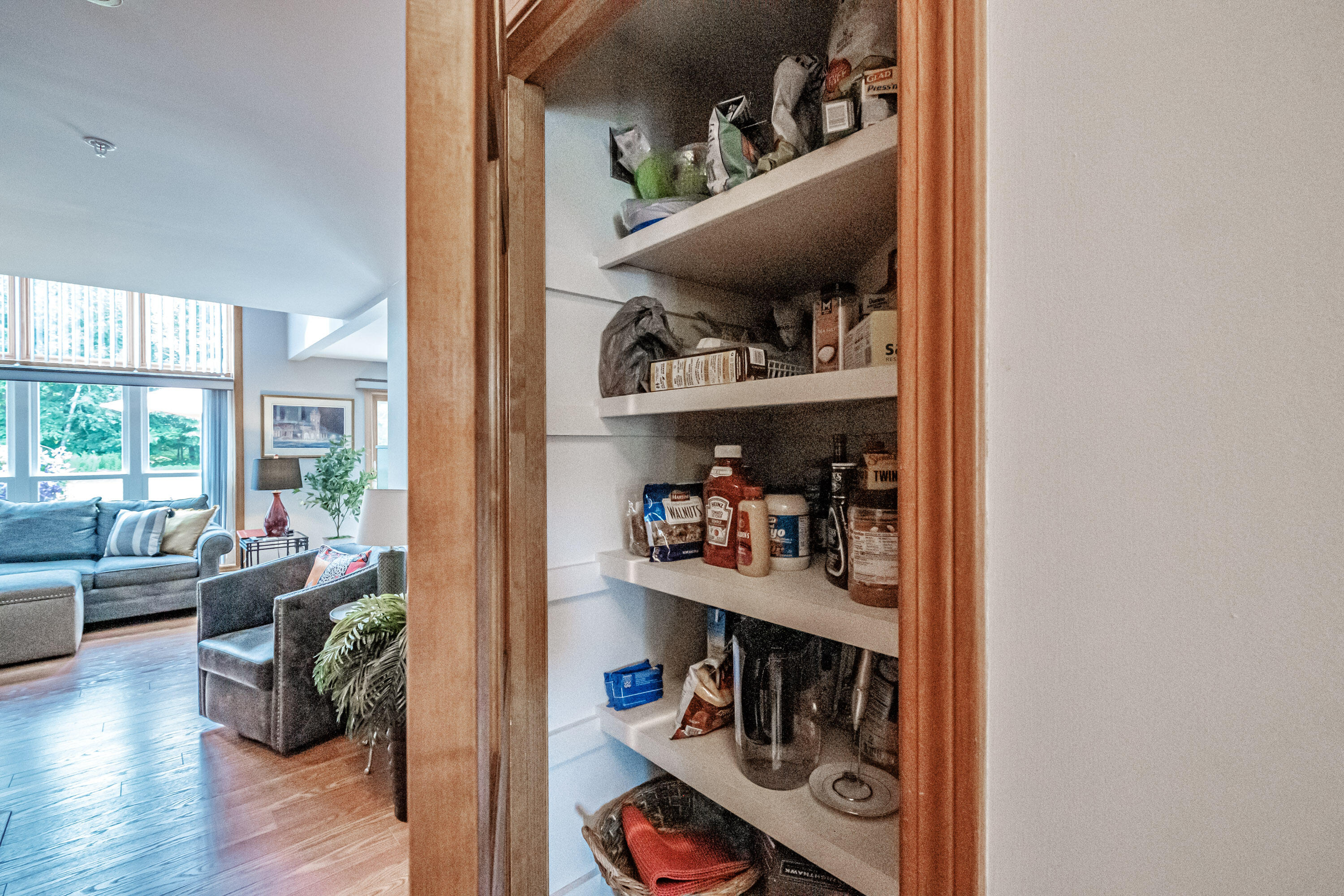 39 Meadowbrook Drive, 2