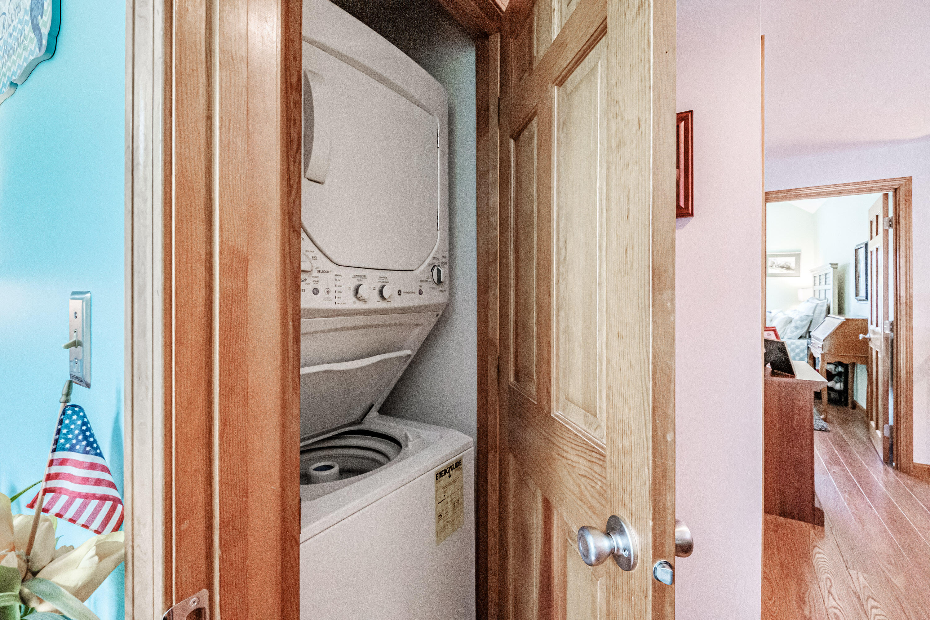 39 Meadowbrook Drive, 2