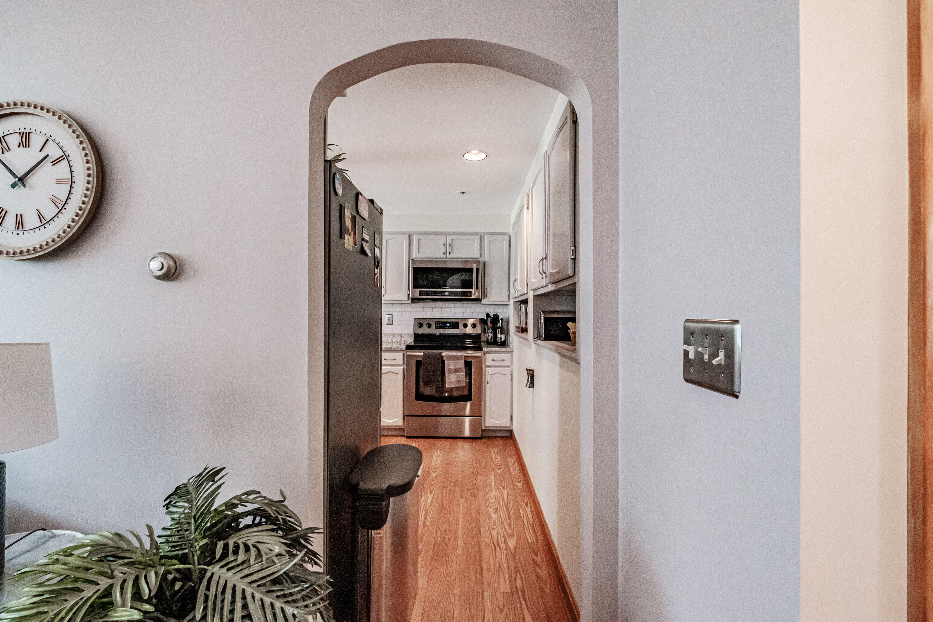 39 Meadowbrook Drive, 2