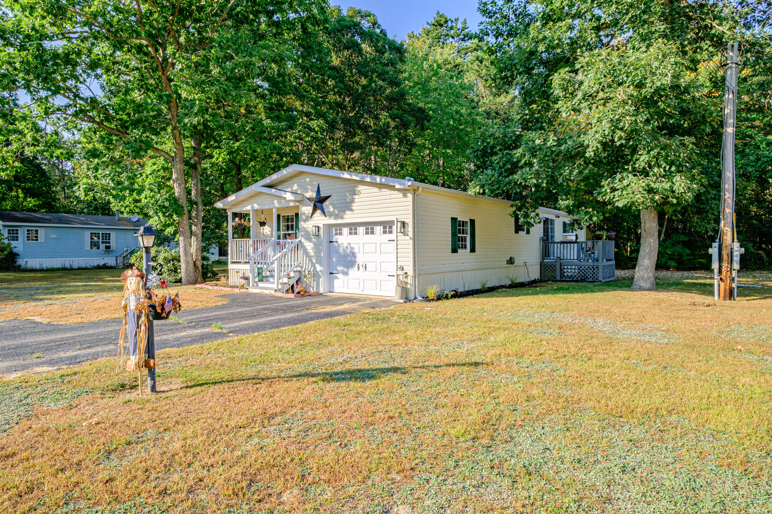 4 Pine Cone Drive