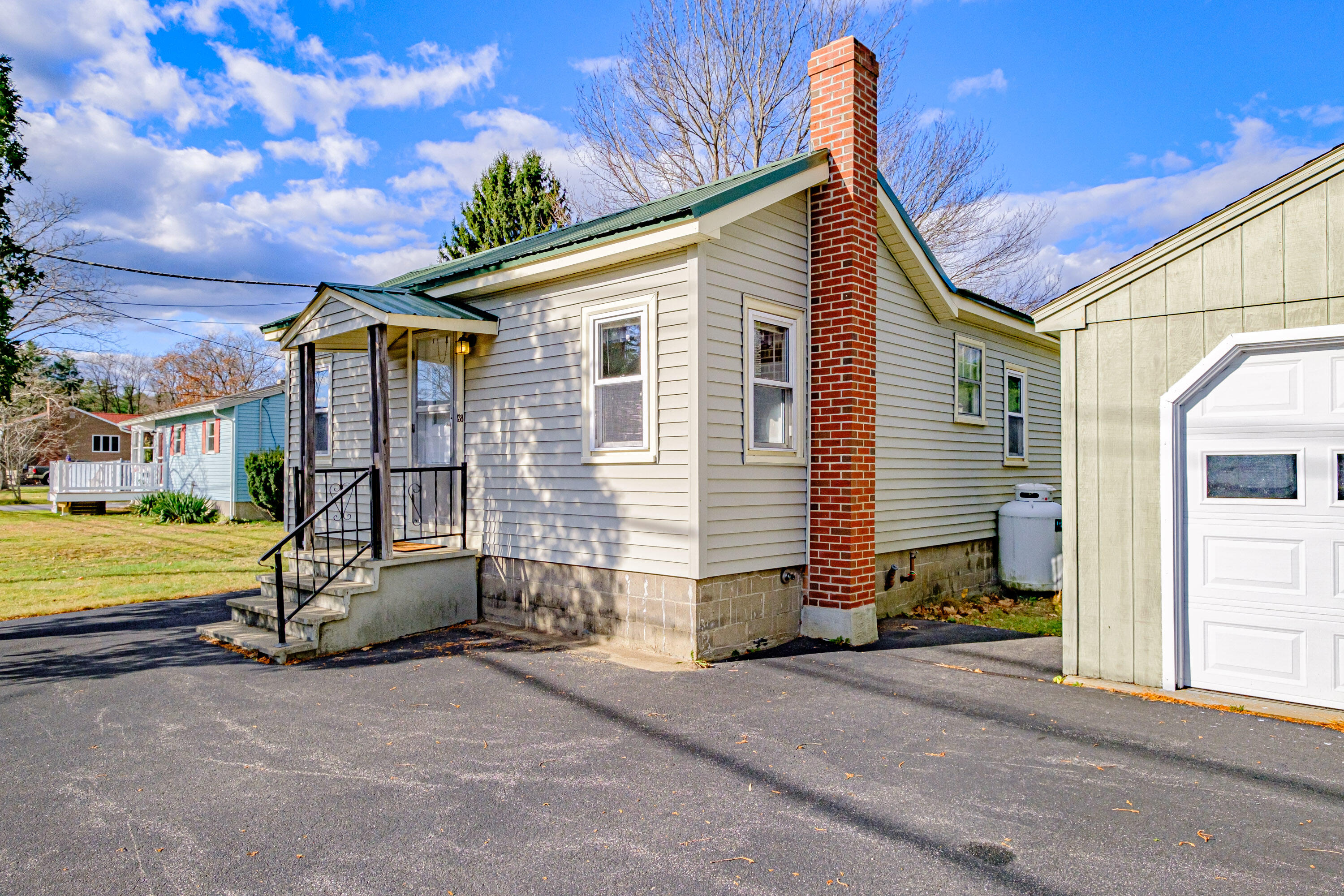 138 E Bridge Street