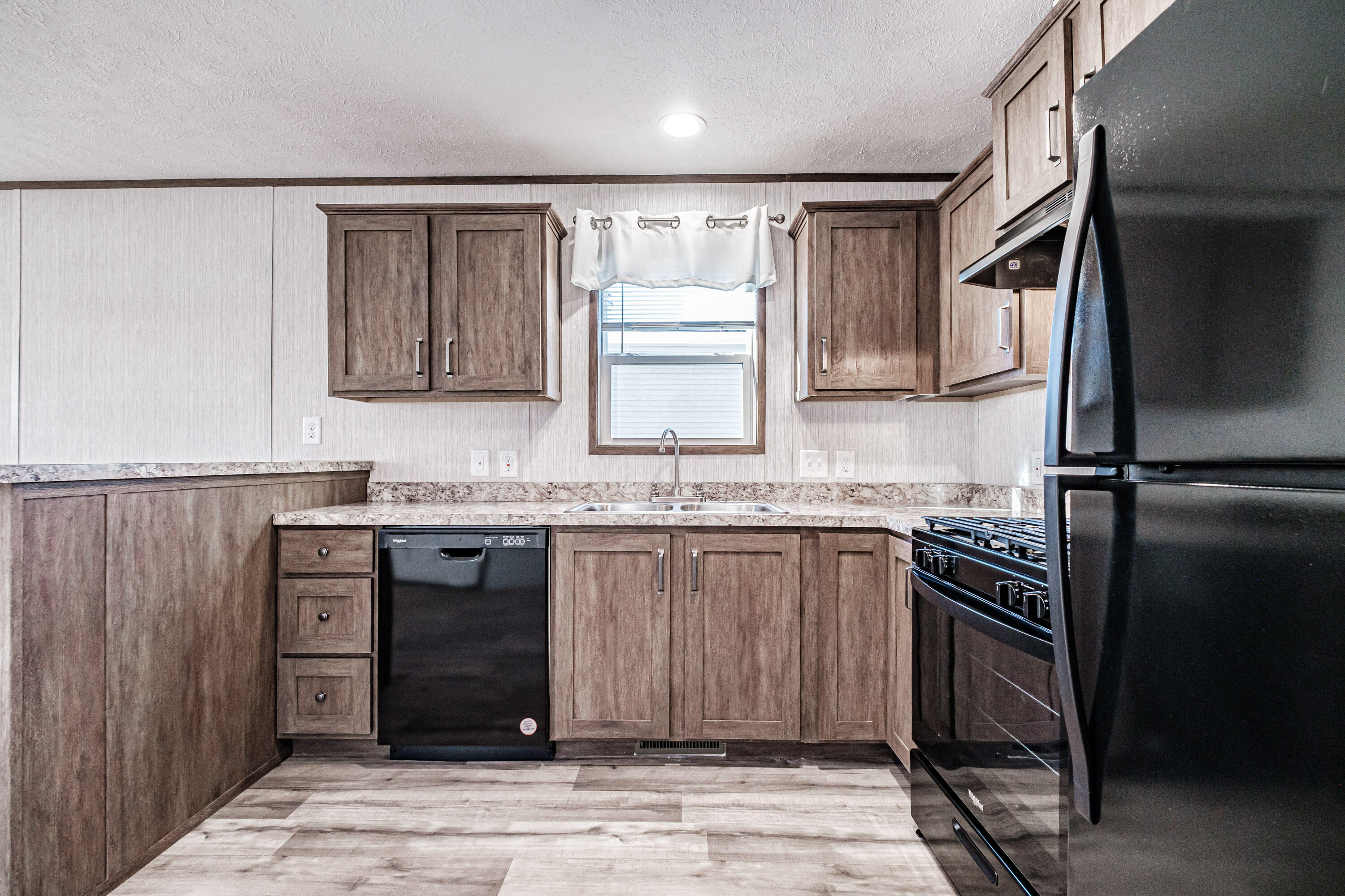52 Lakewood Drive