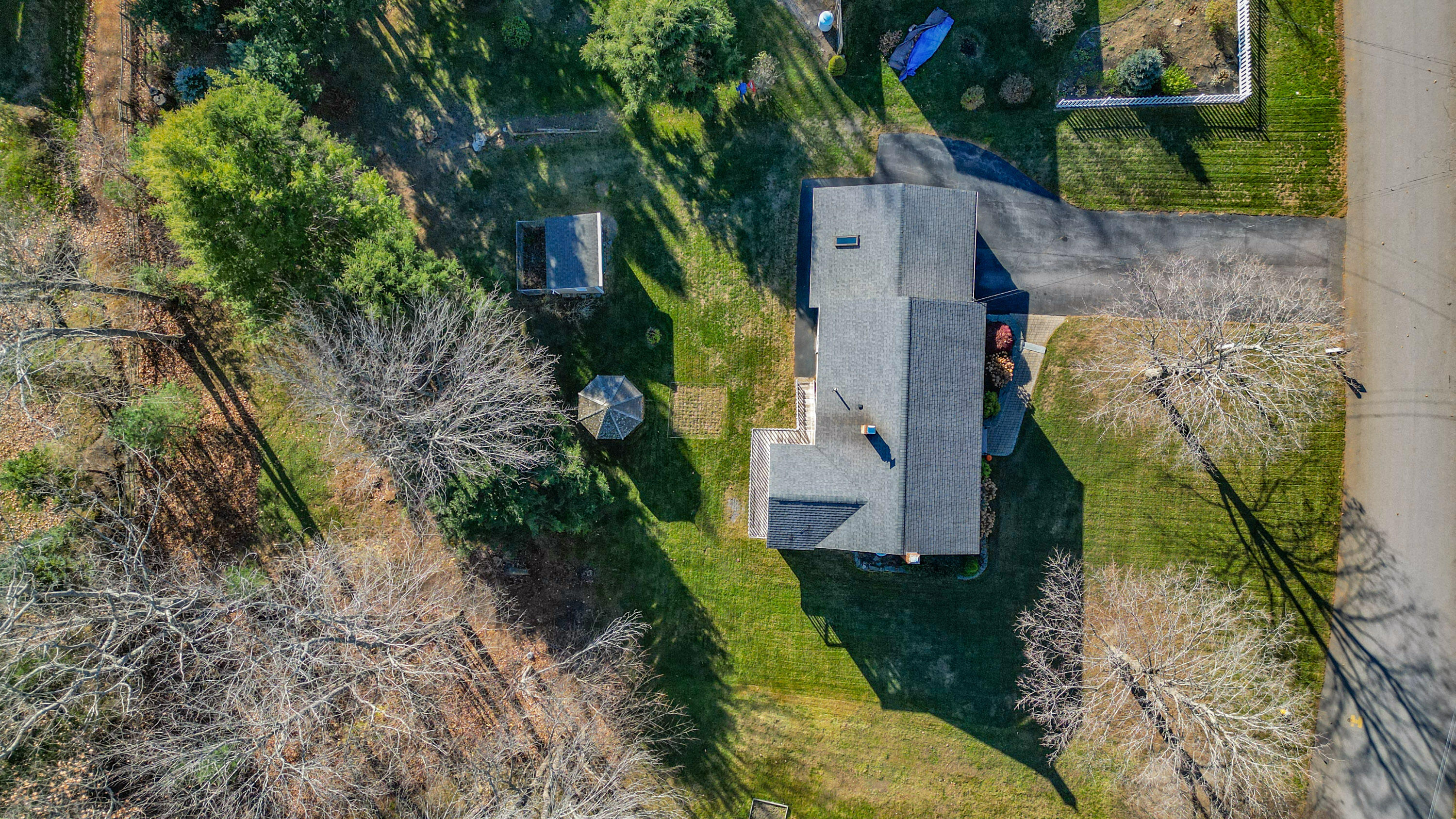 16 Woodside Drive