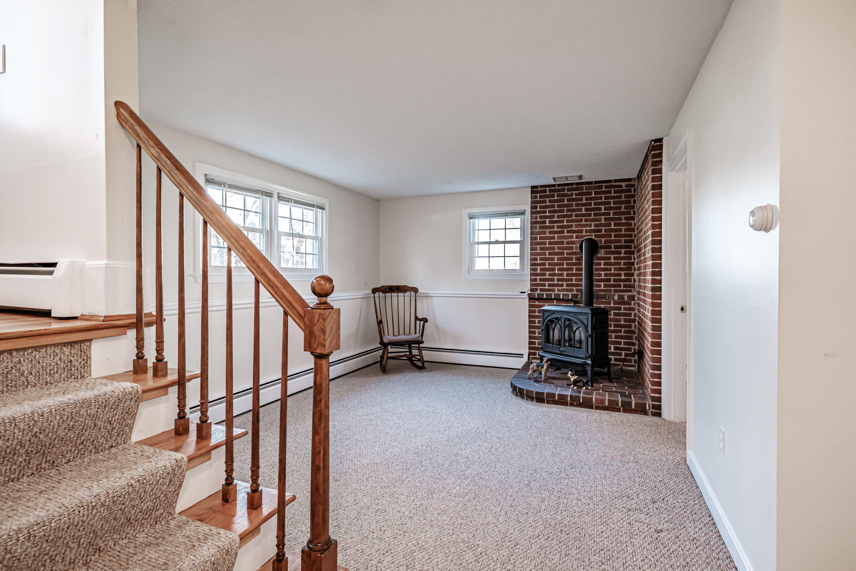 16 Woodside Drive