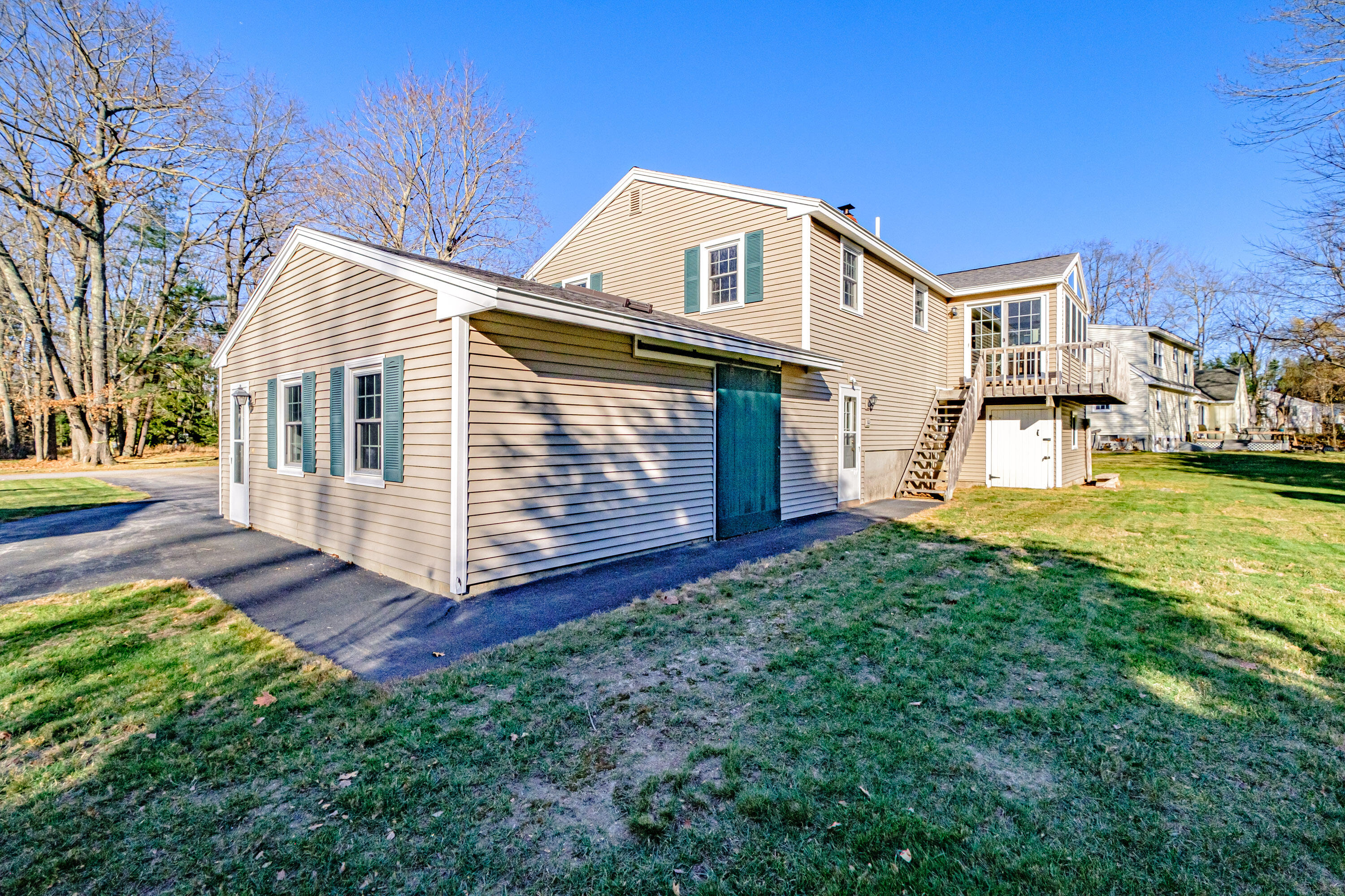 16 Woodside Drive