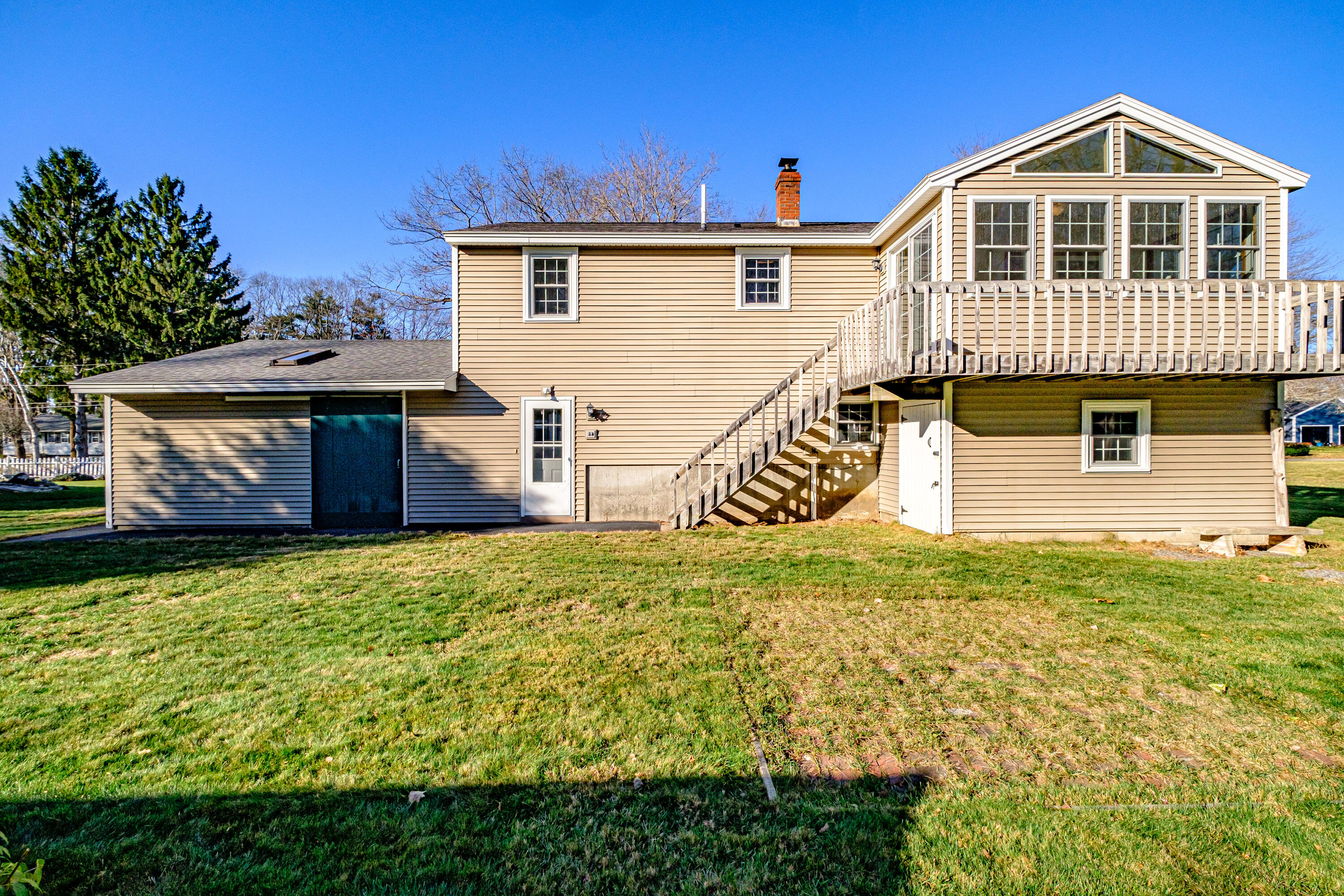 16 Woodside Drive