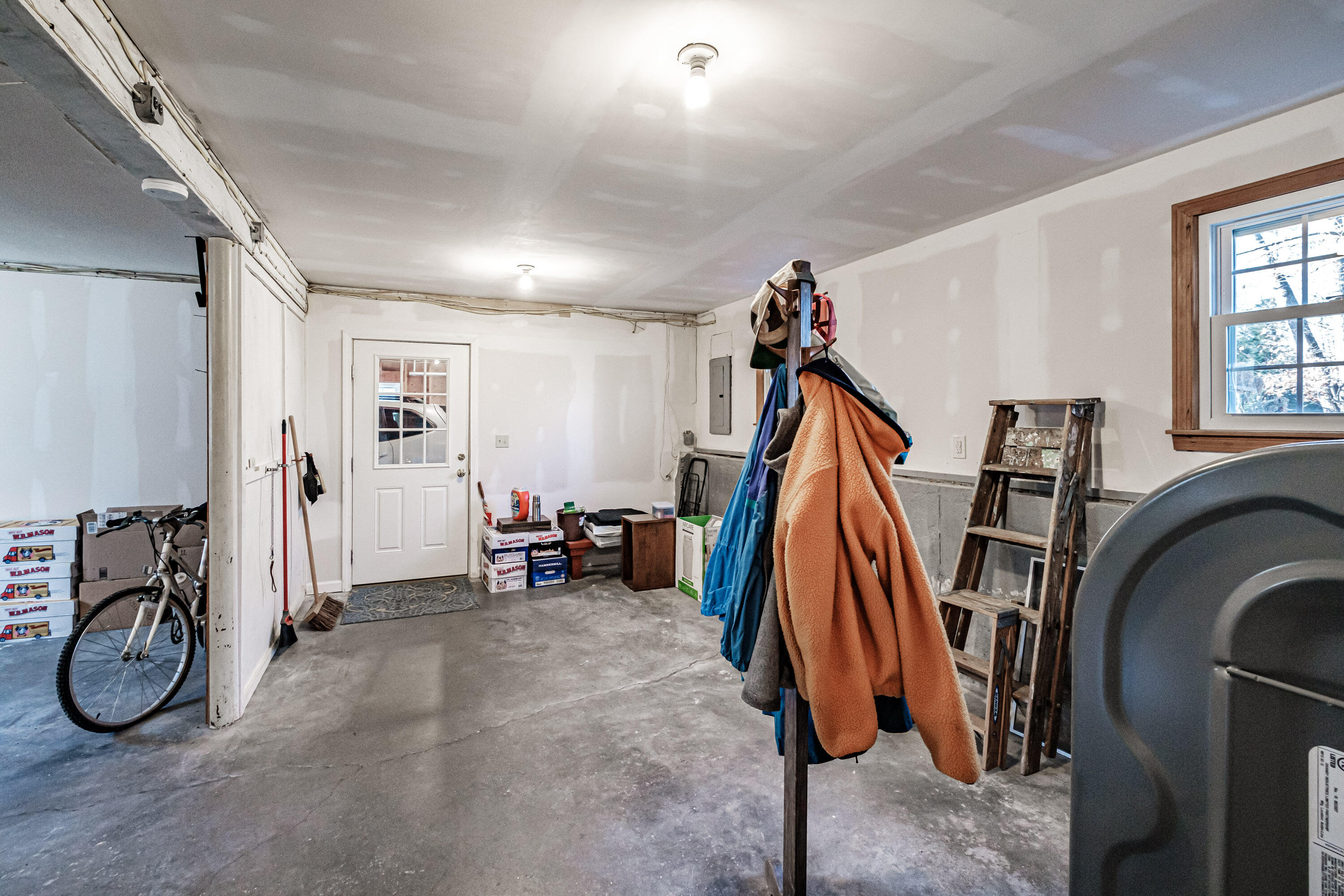 16 Woodside Drive