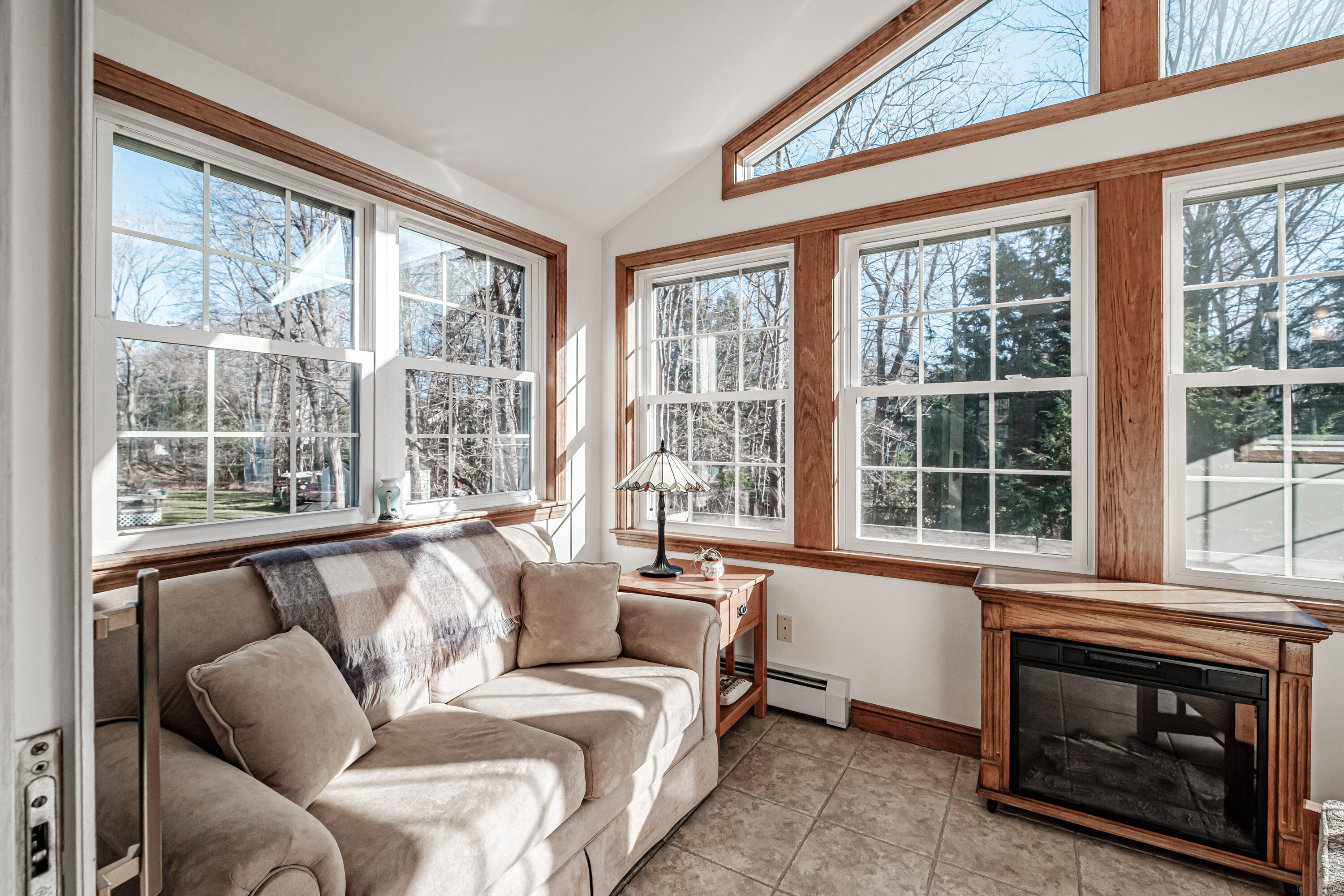 16 Woodside Drive