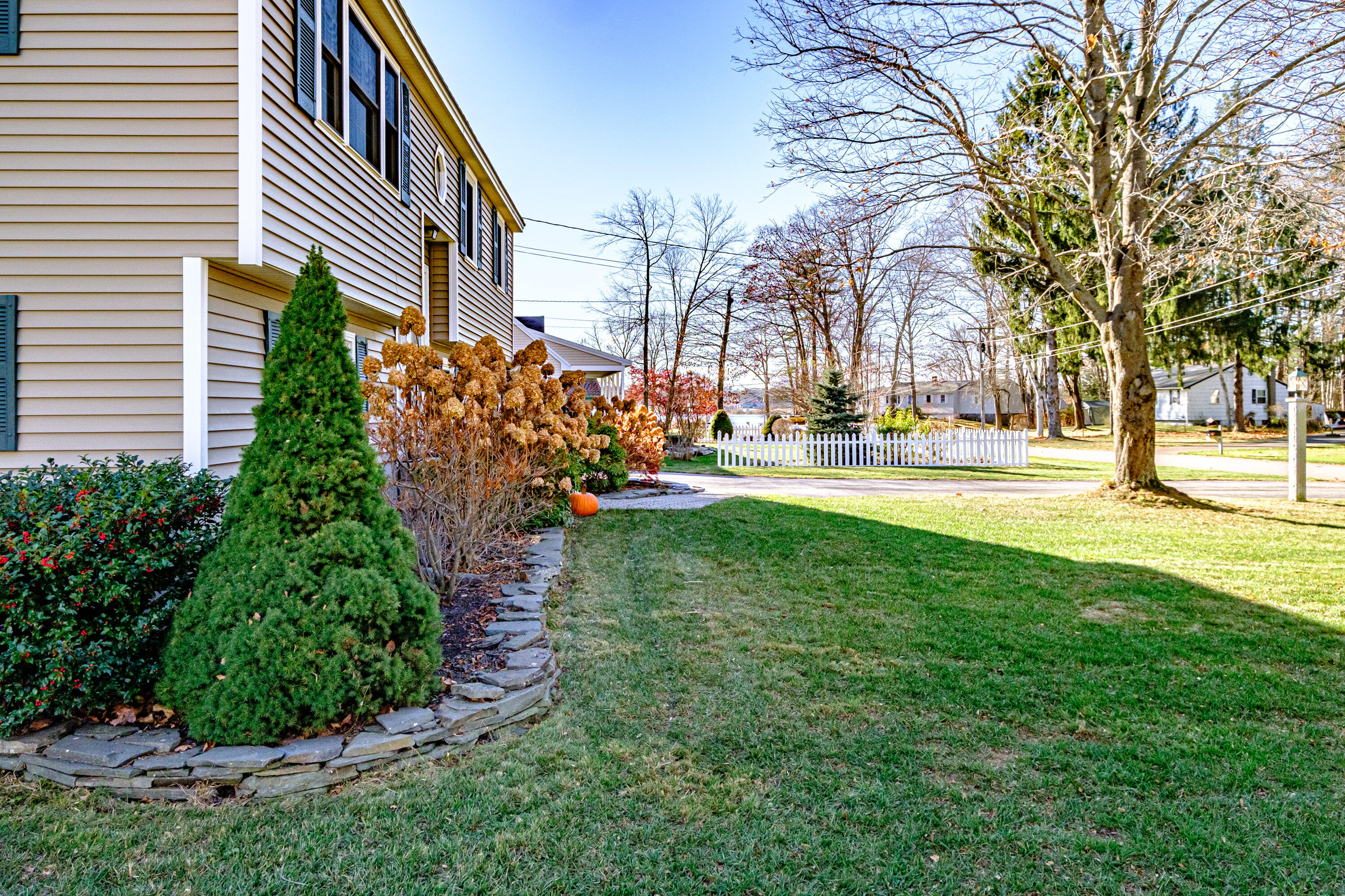 16 Woodside Drive