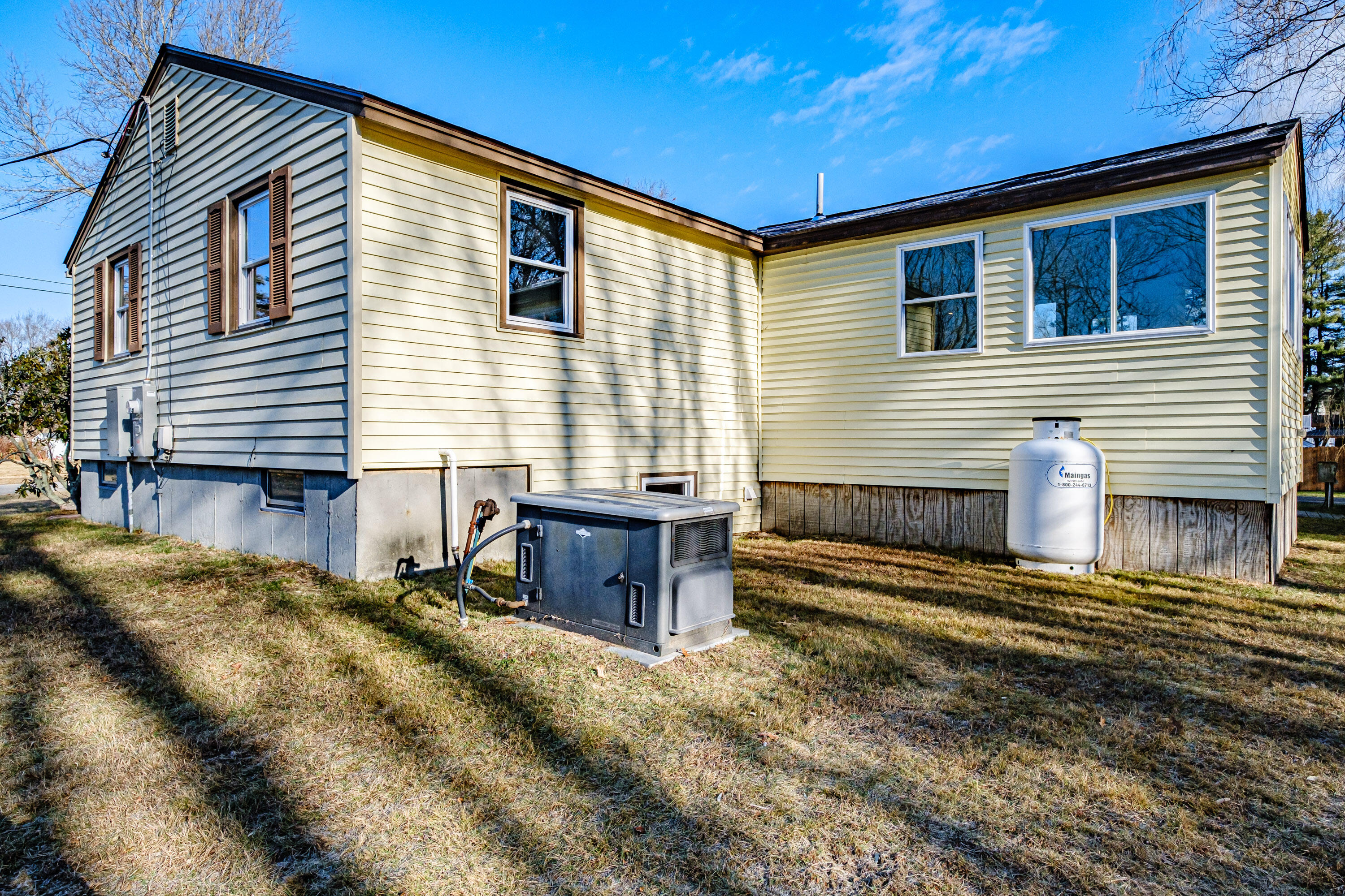 8 Woodside Drive