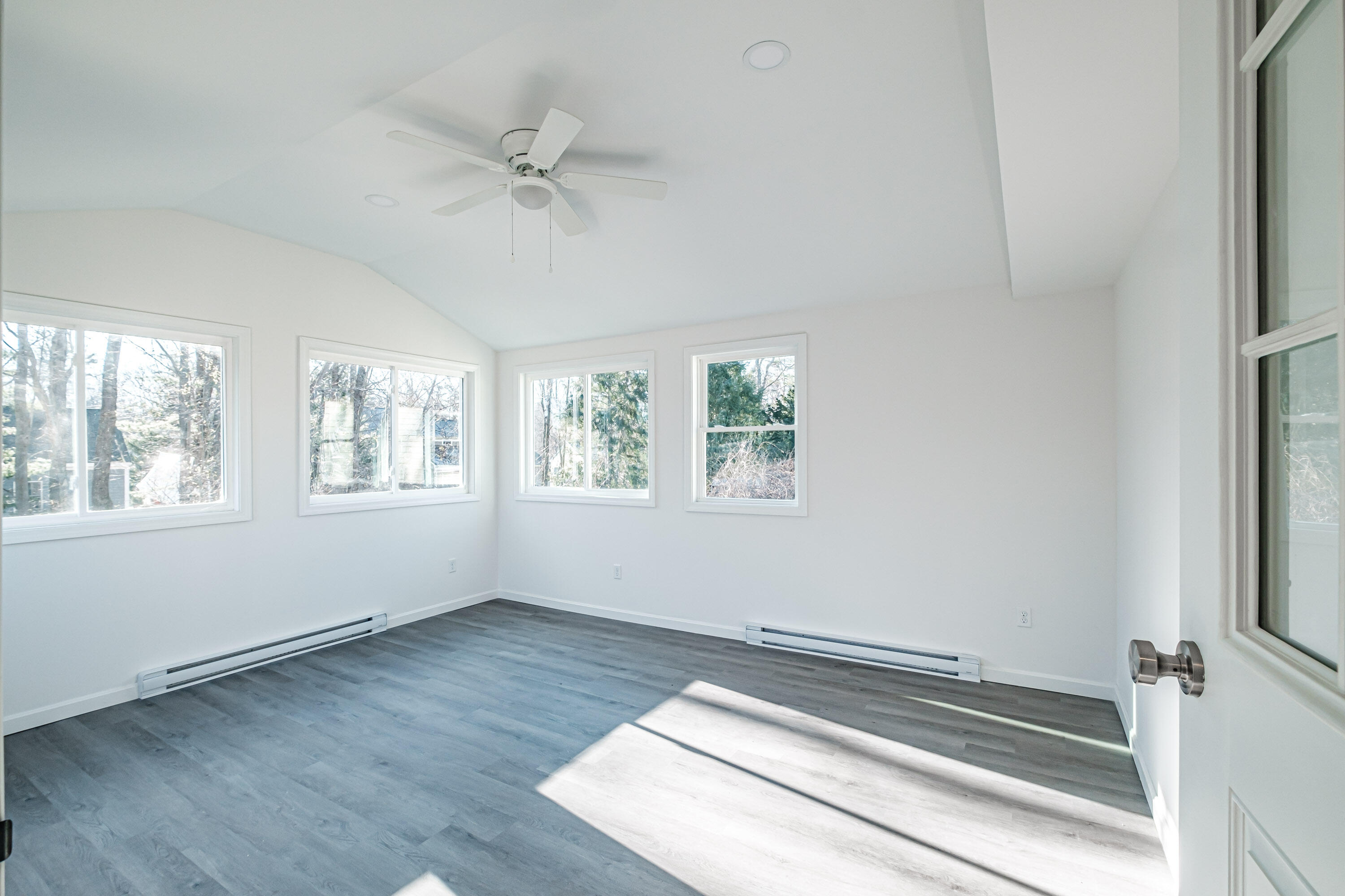 8 Woodside Drive