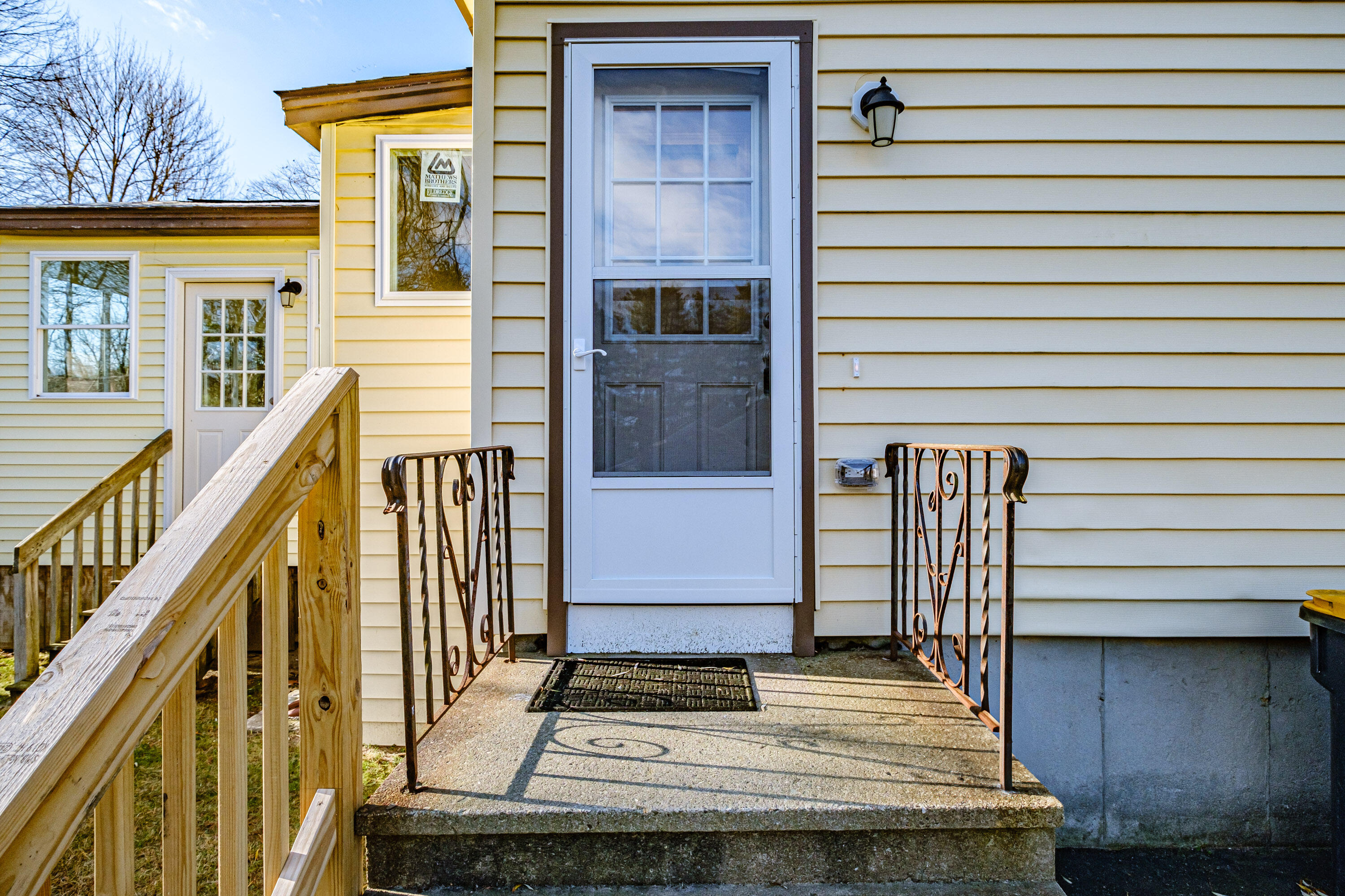 8 Woodside Drive