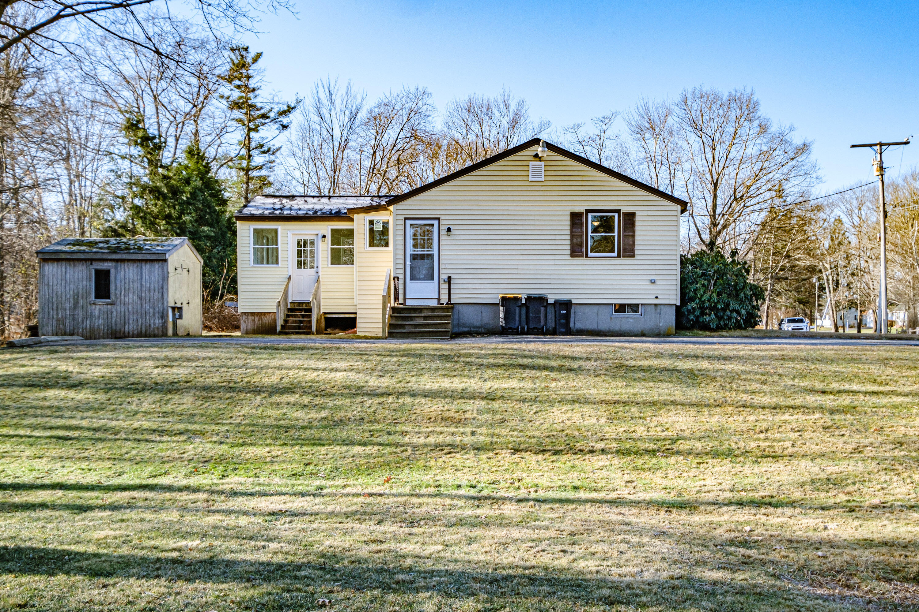 8 Woodside Drive