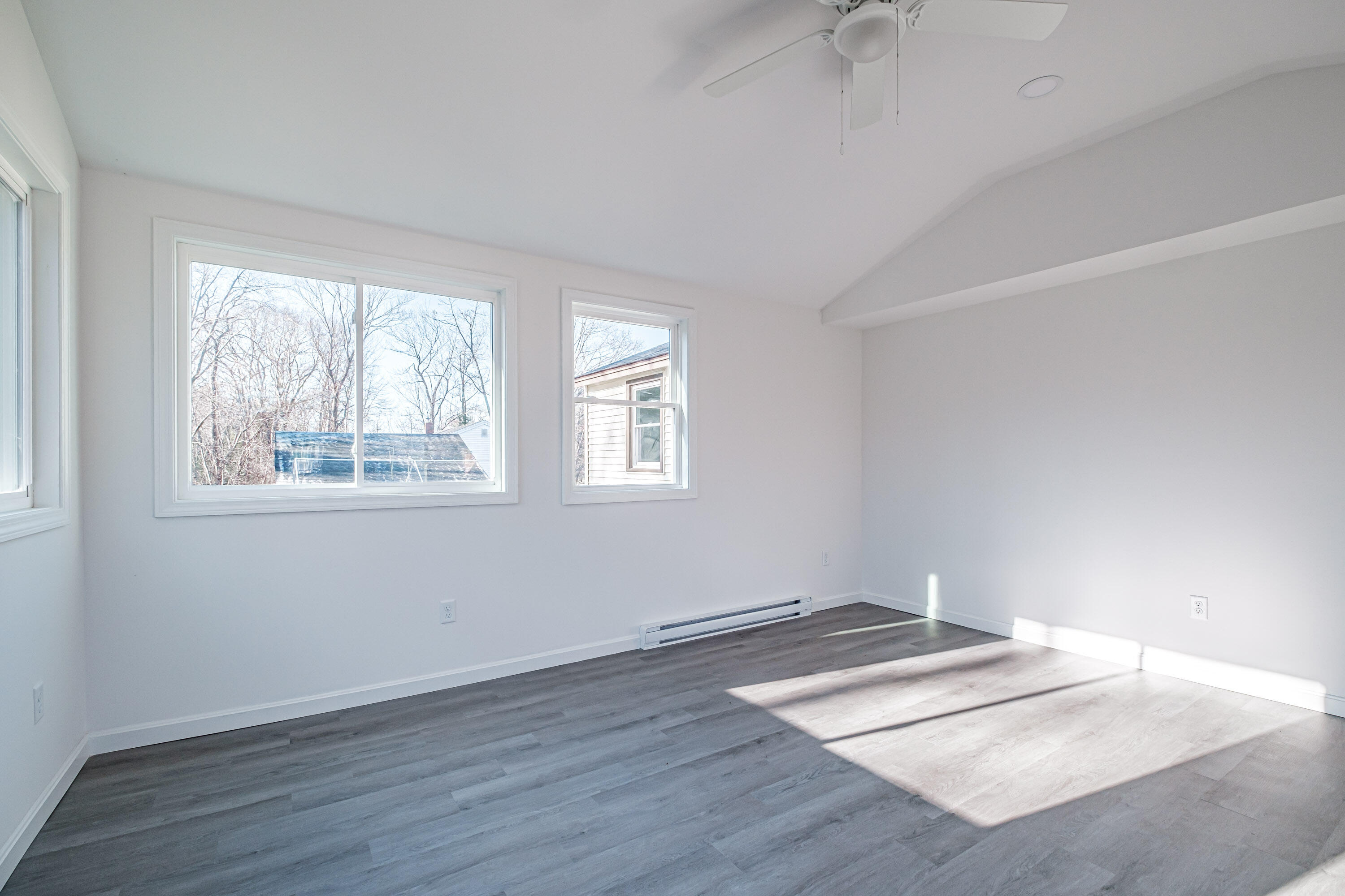 8 Woodside Drive