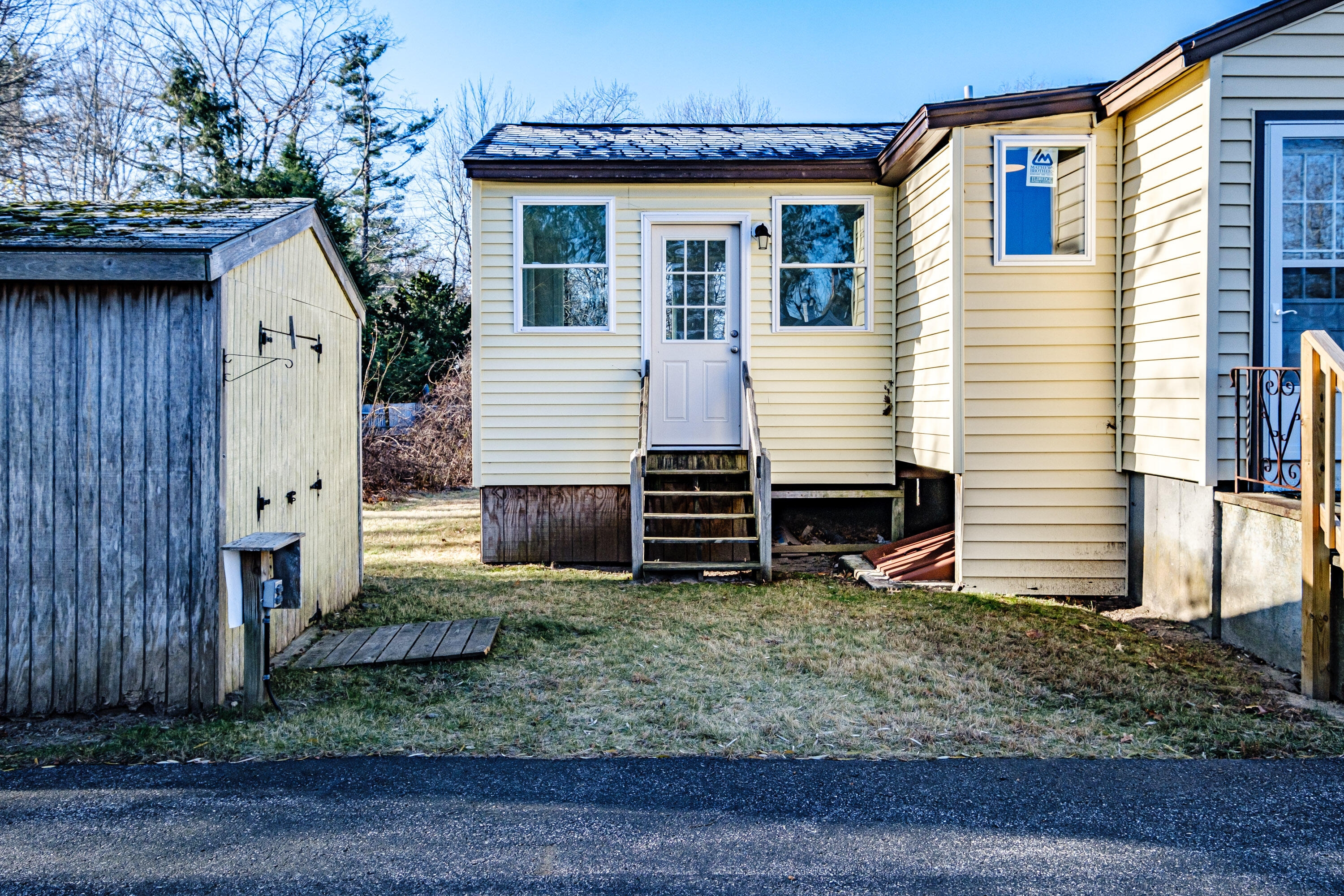 8 Woodside Drive