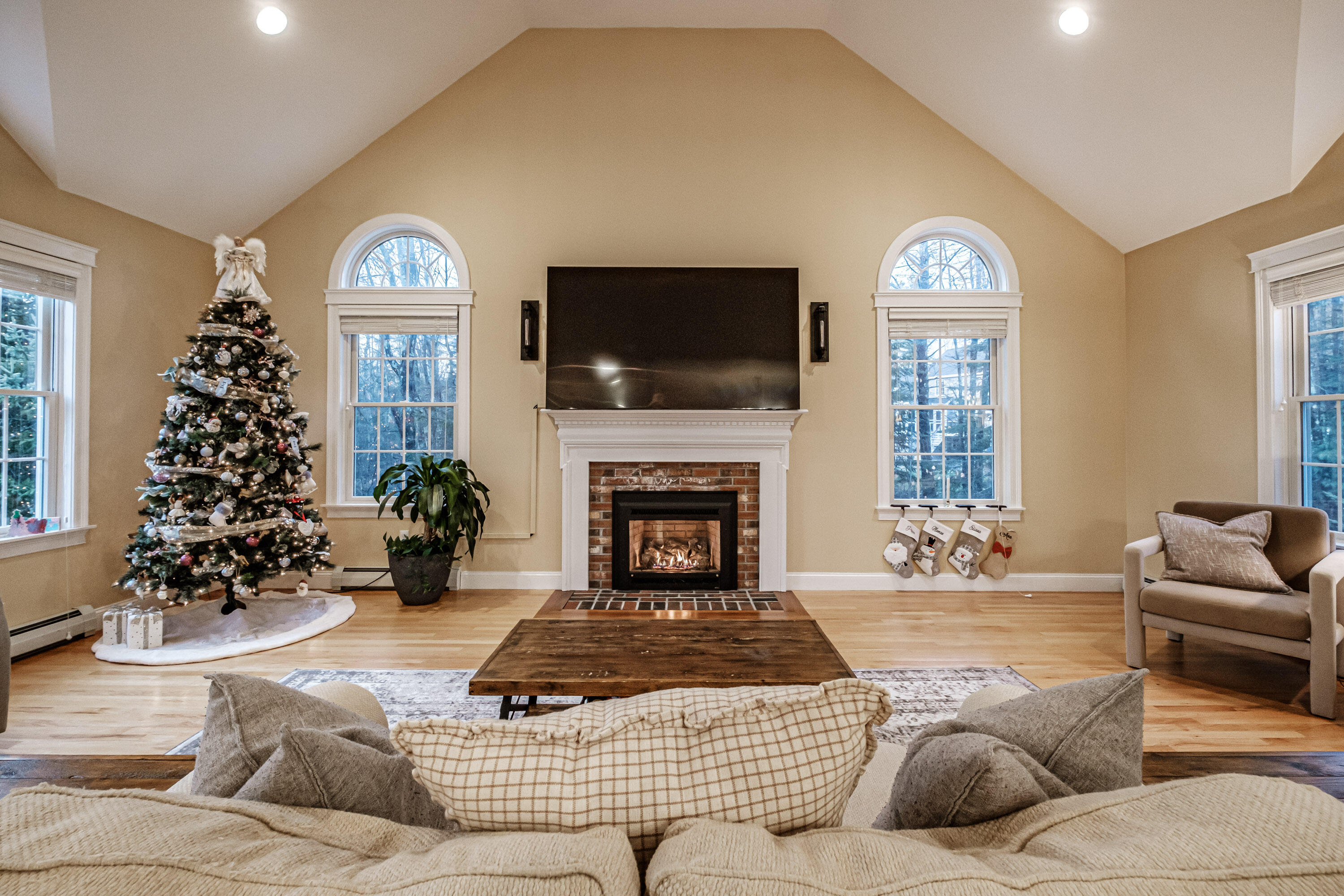 1 Silver Brook Circle