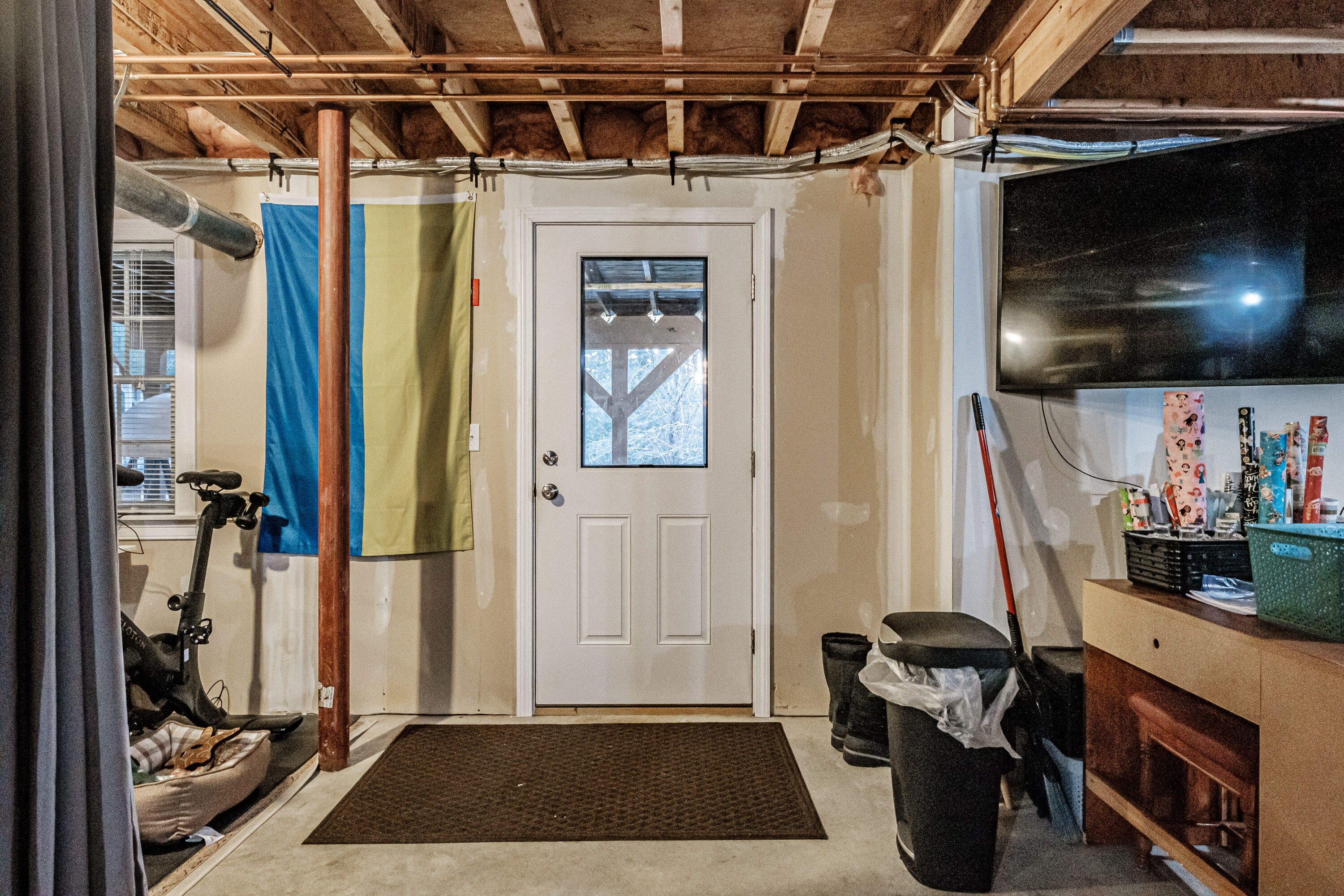 1 Silver Brook Circle