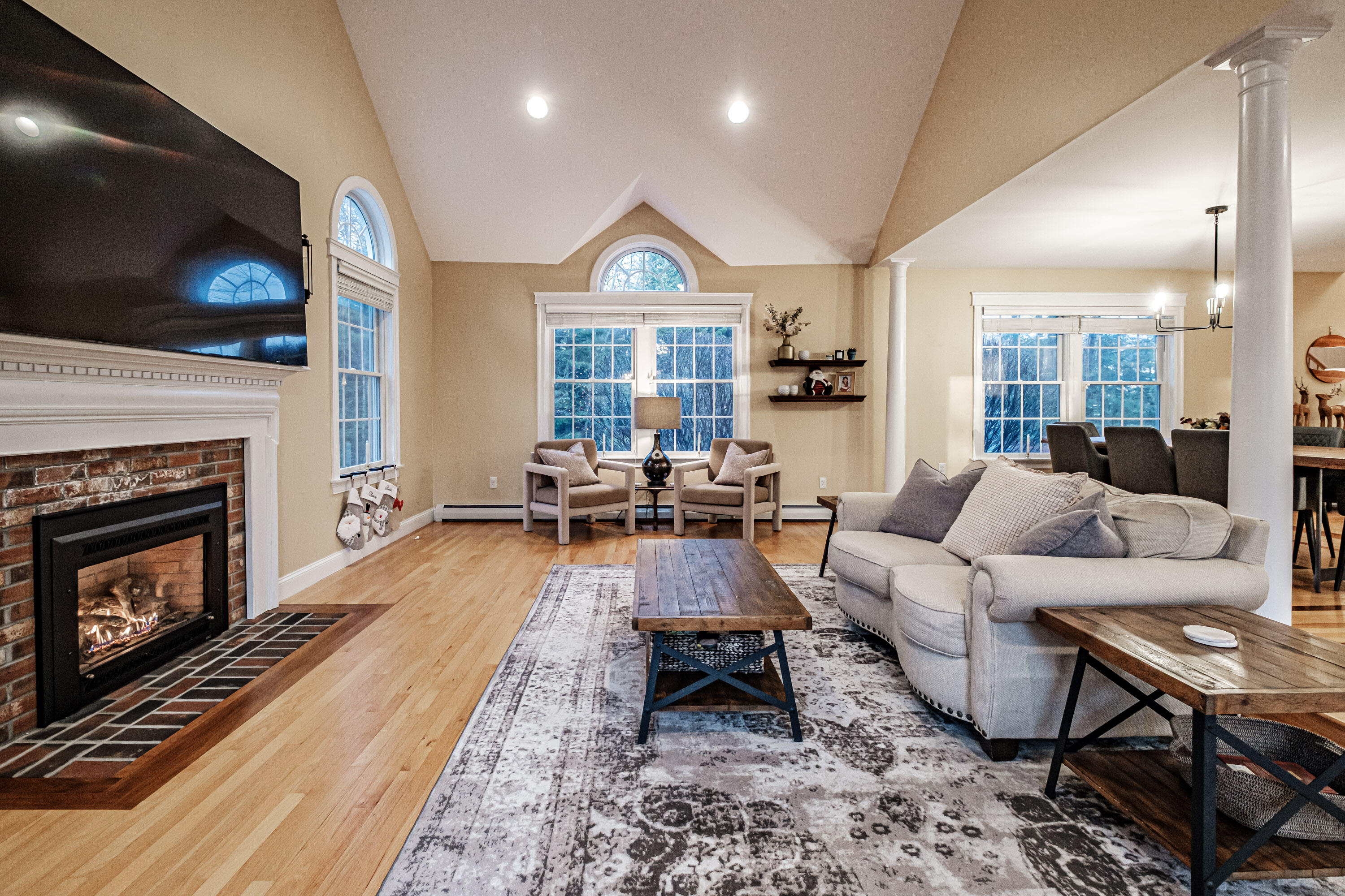 1 Silver Brook Circle