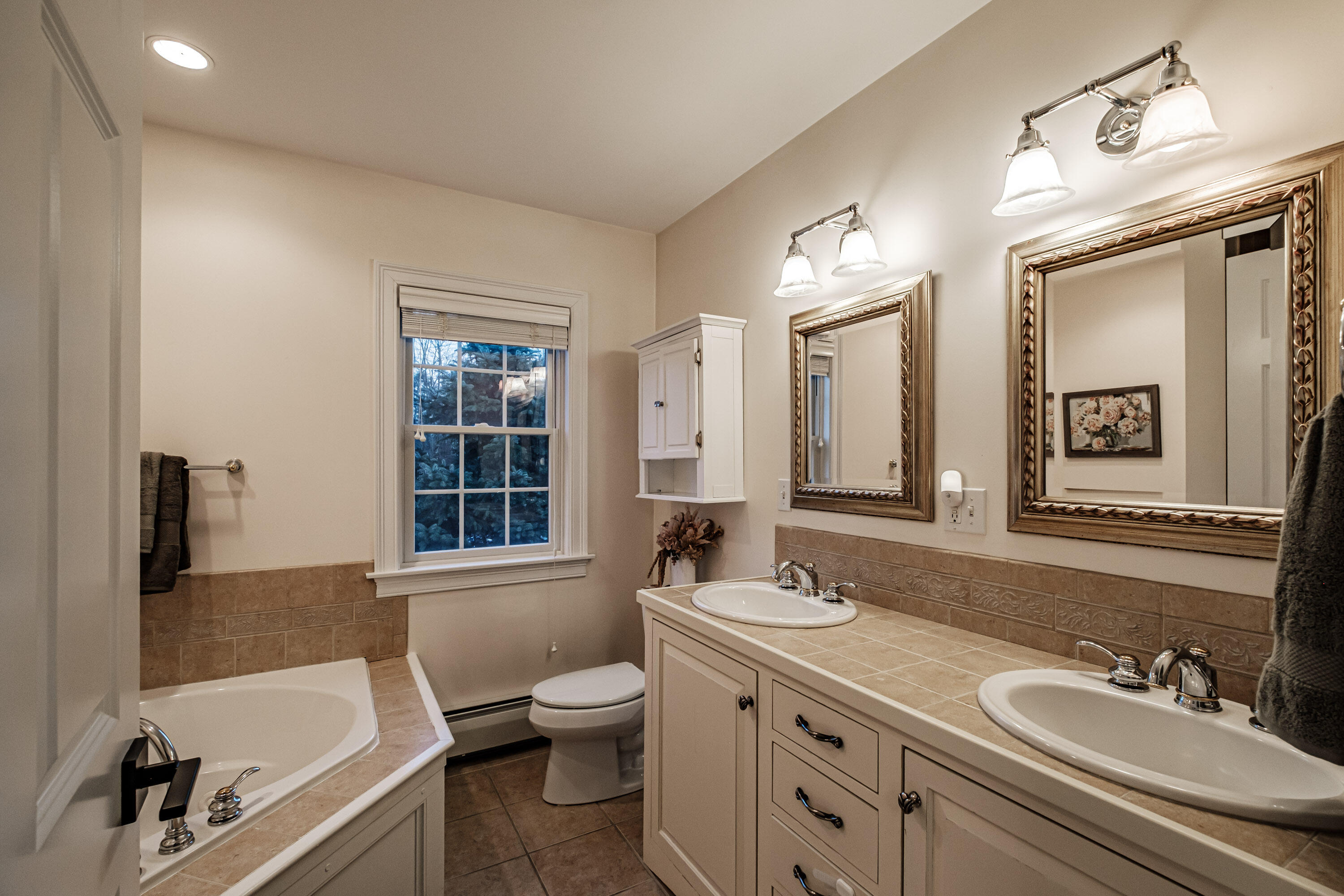 1 Silver Brook Circle